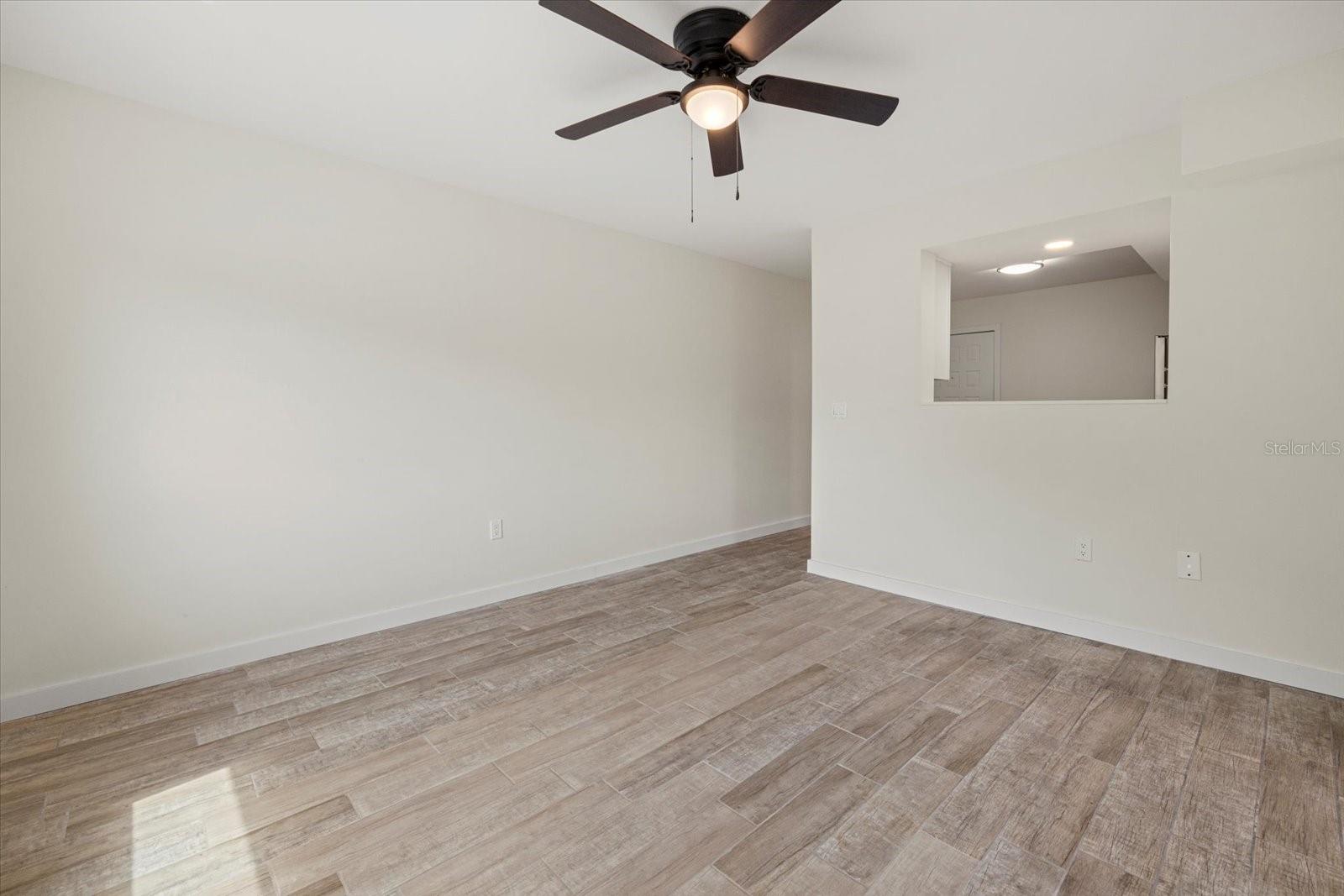 N6141938 Property Photo