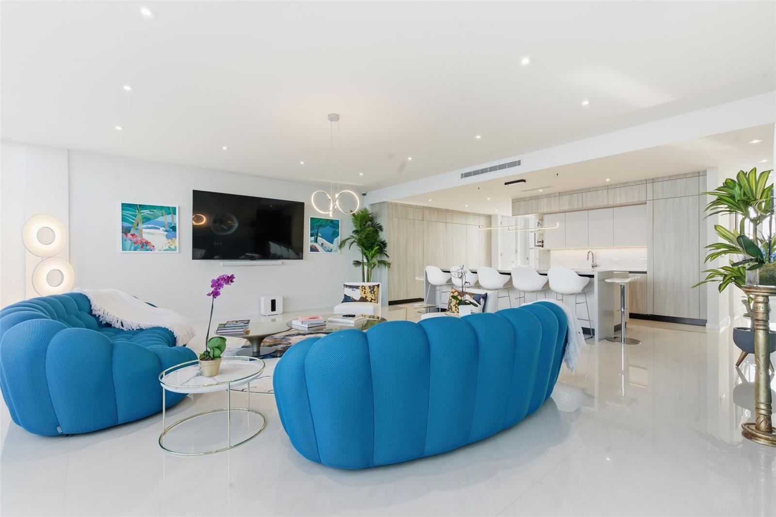 PR9117999 Property Photo