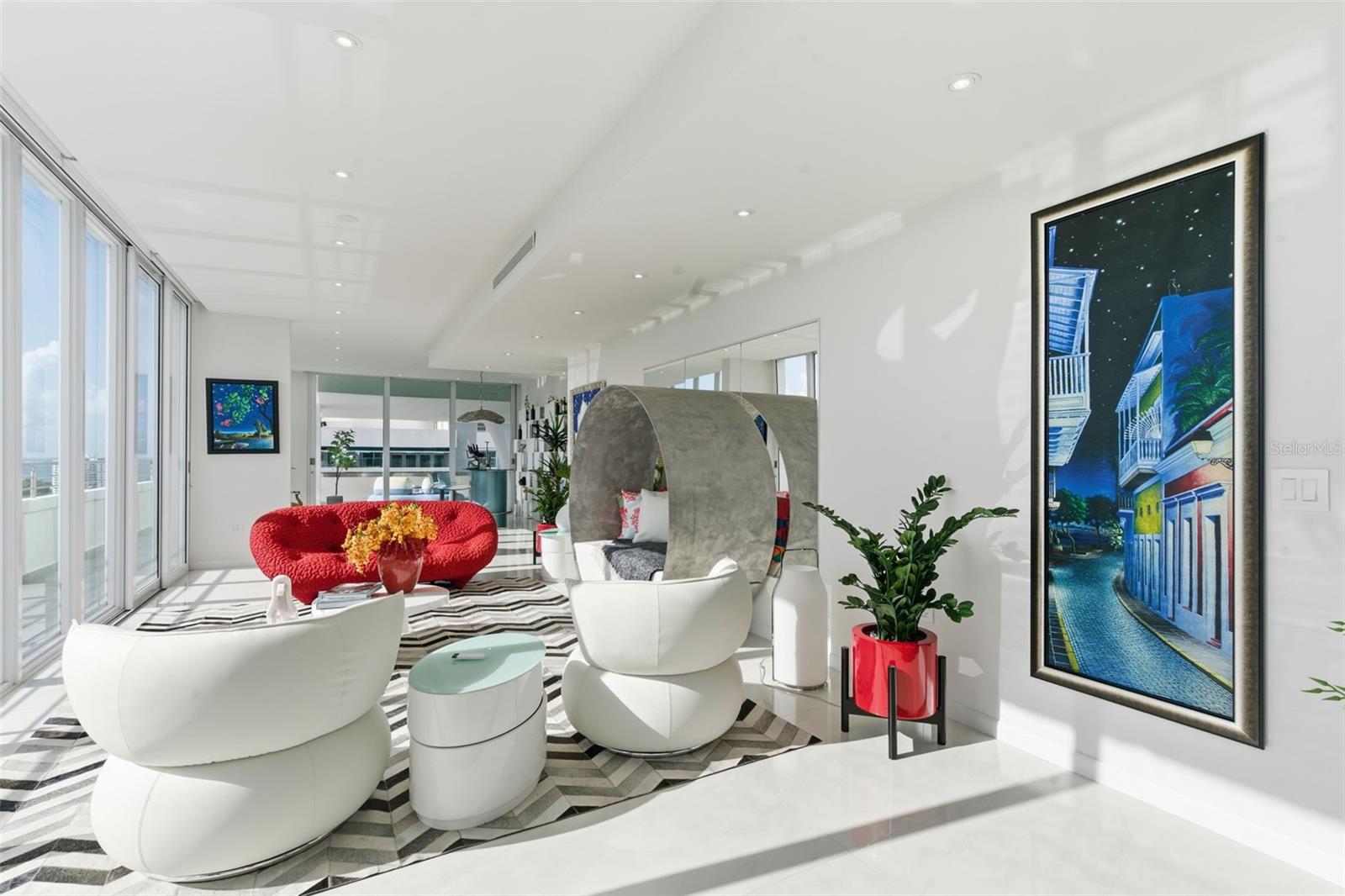 PR9117999 Property Photo