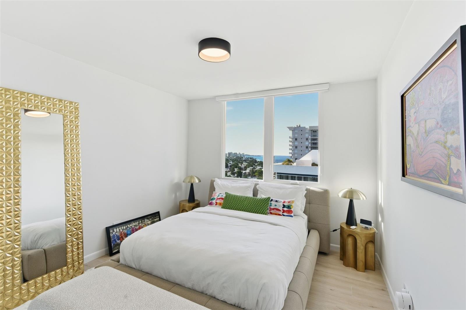 PR9117999 Property Photo