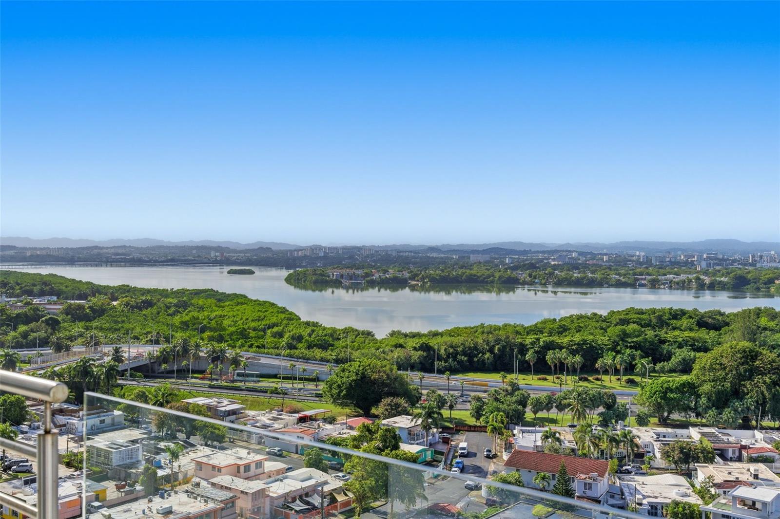 PR9117999 Property Photo