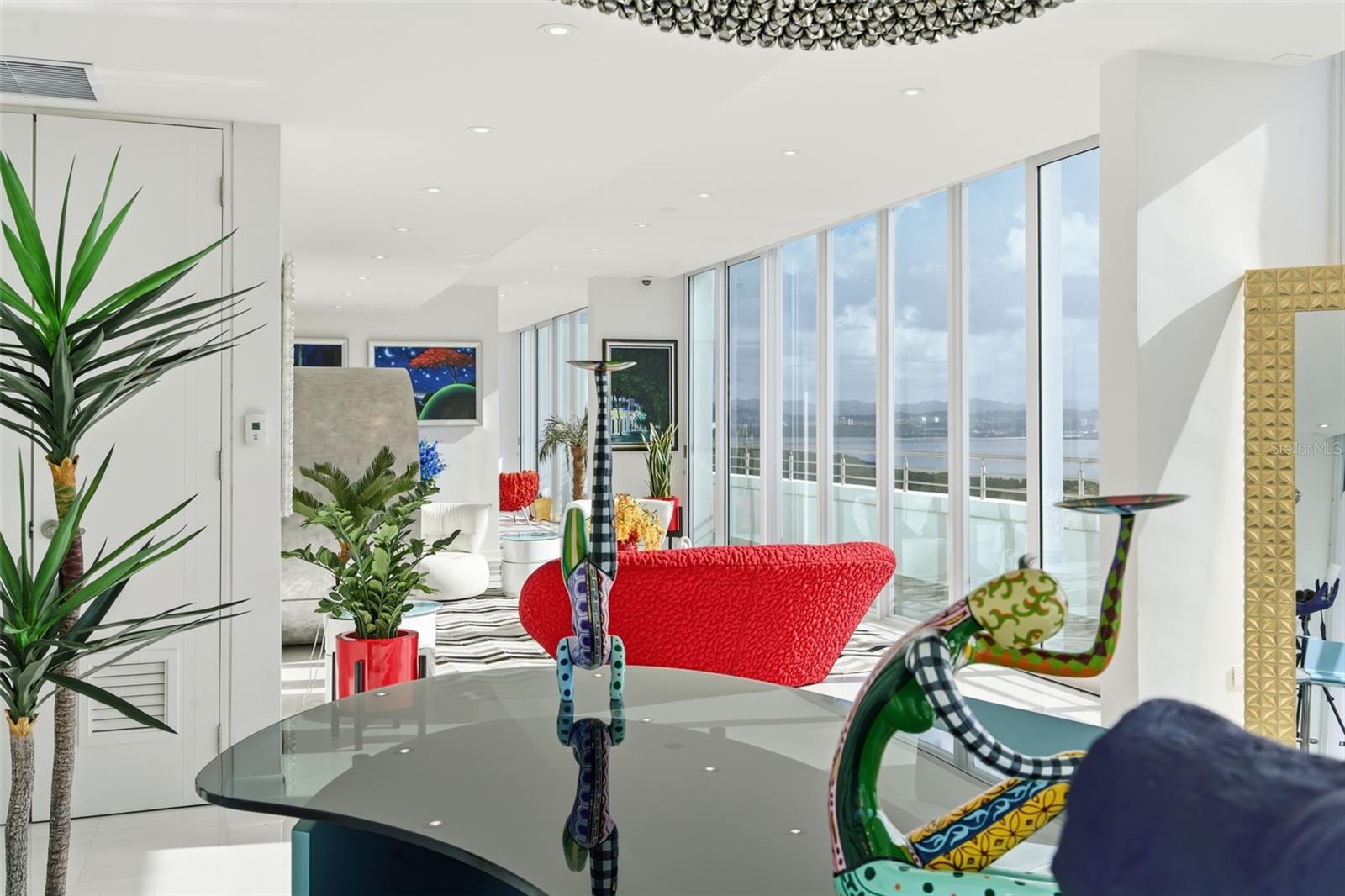 PR9117999 Property Photo