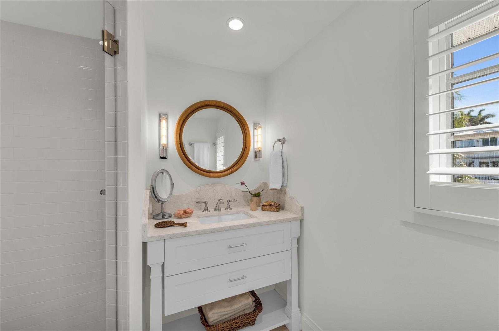 A4675348 Property Photo