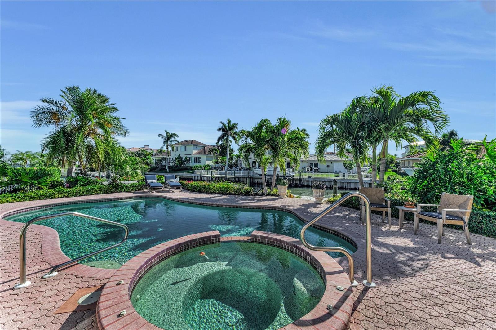 A4675348 Property Photo