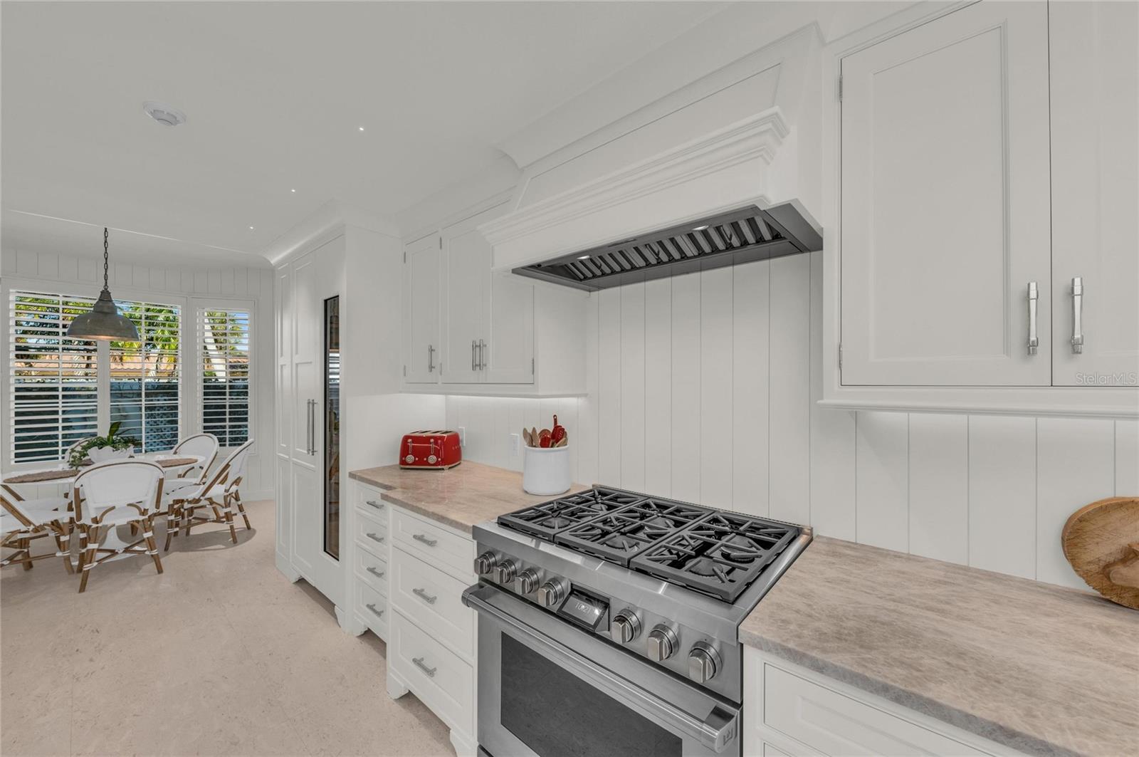 A4675348 Property Photo