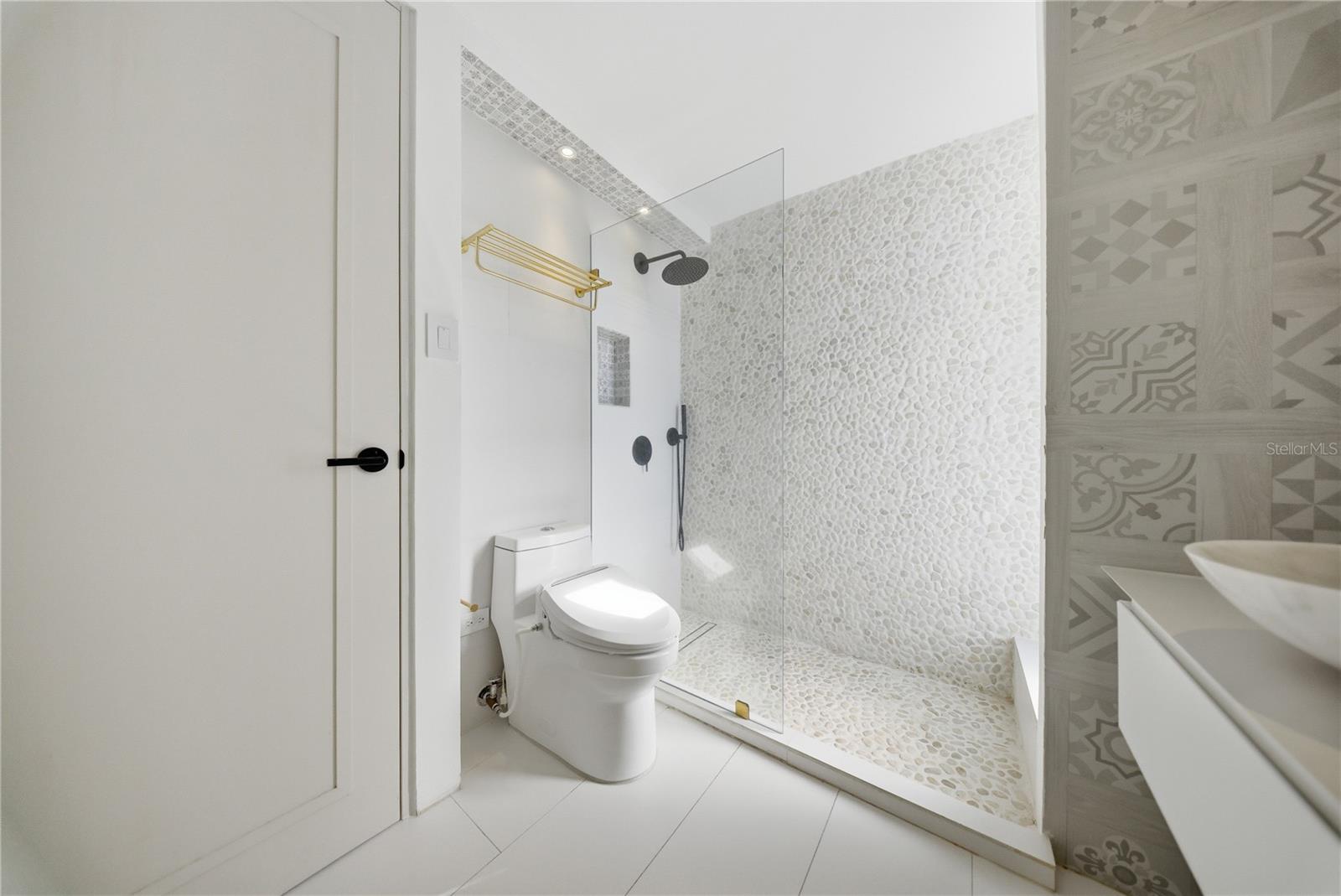 PR9118010 Property Photo