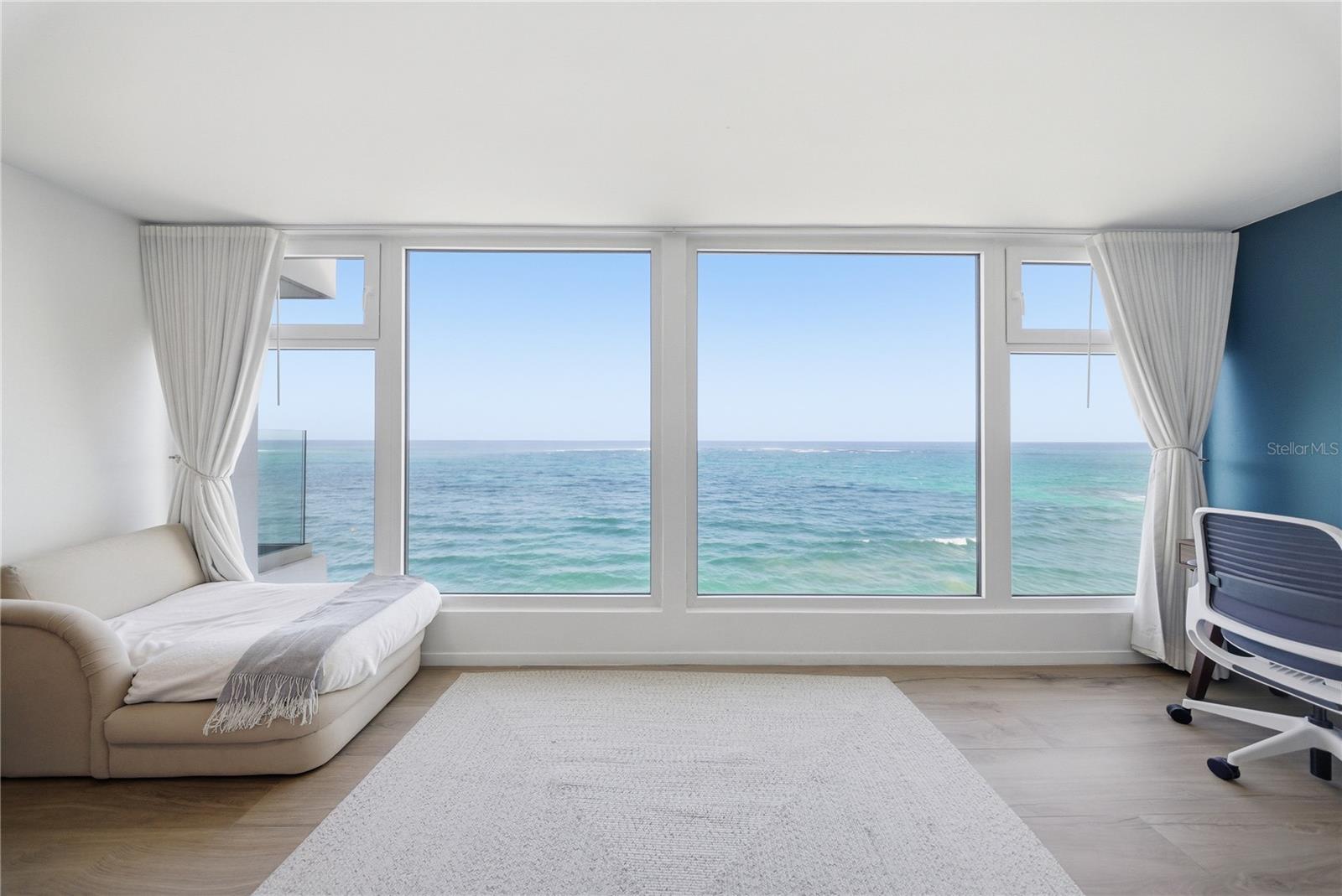 PR9118010 Property Photo