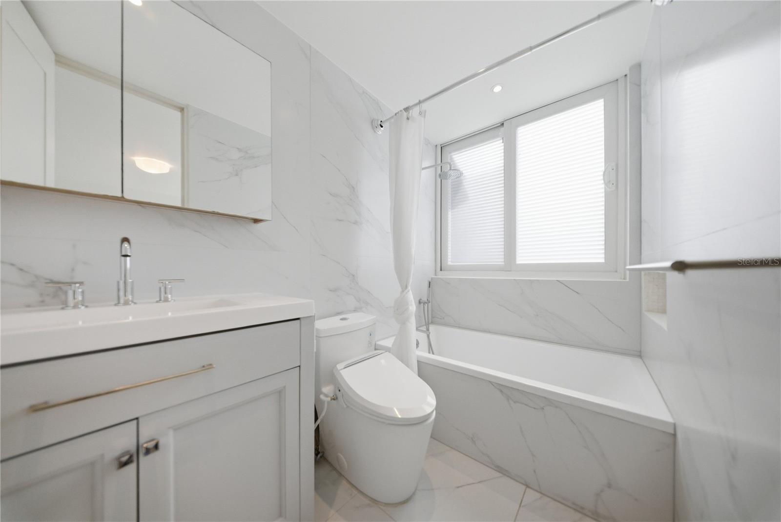 PR9118010 Property Photo