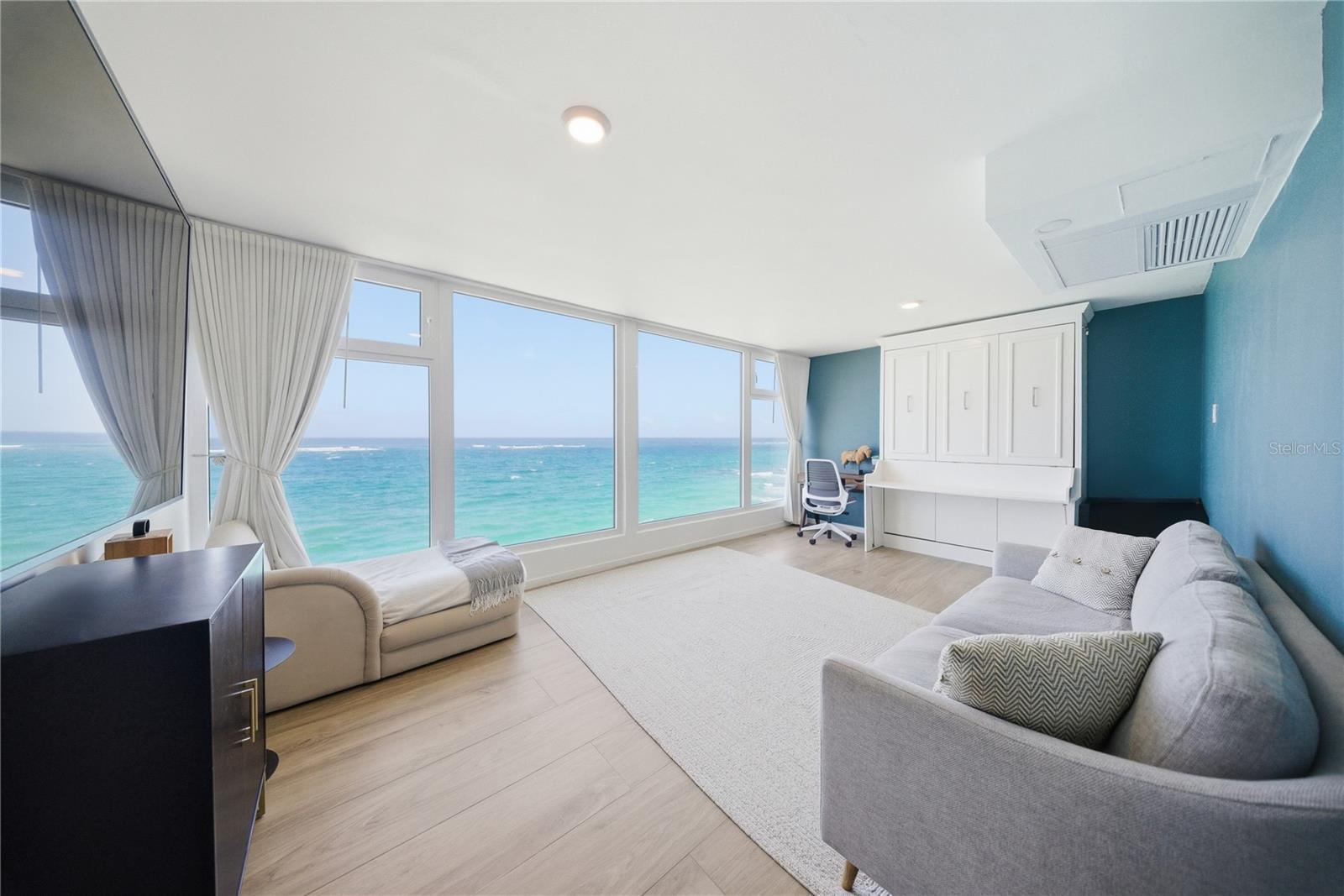 PR9118010 Property Photo