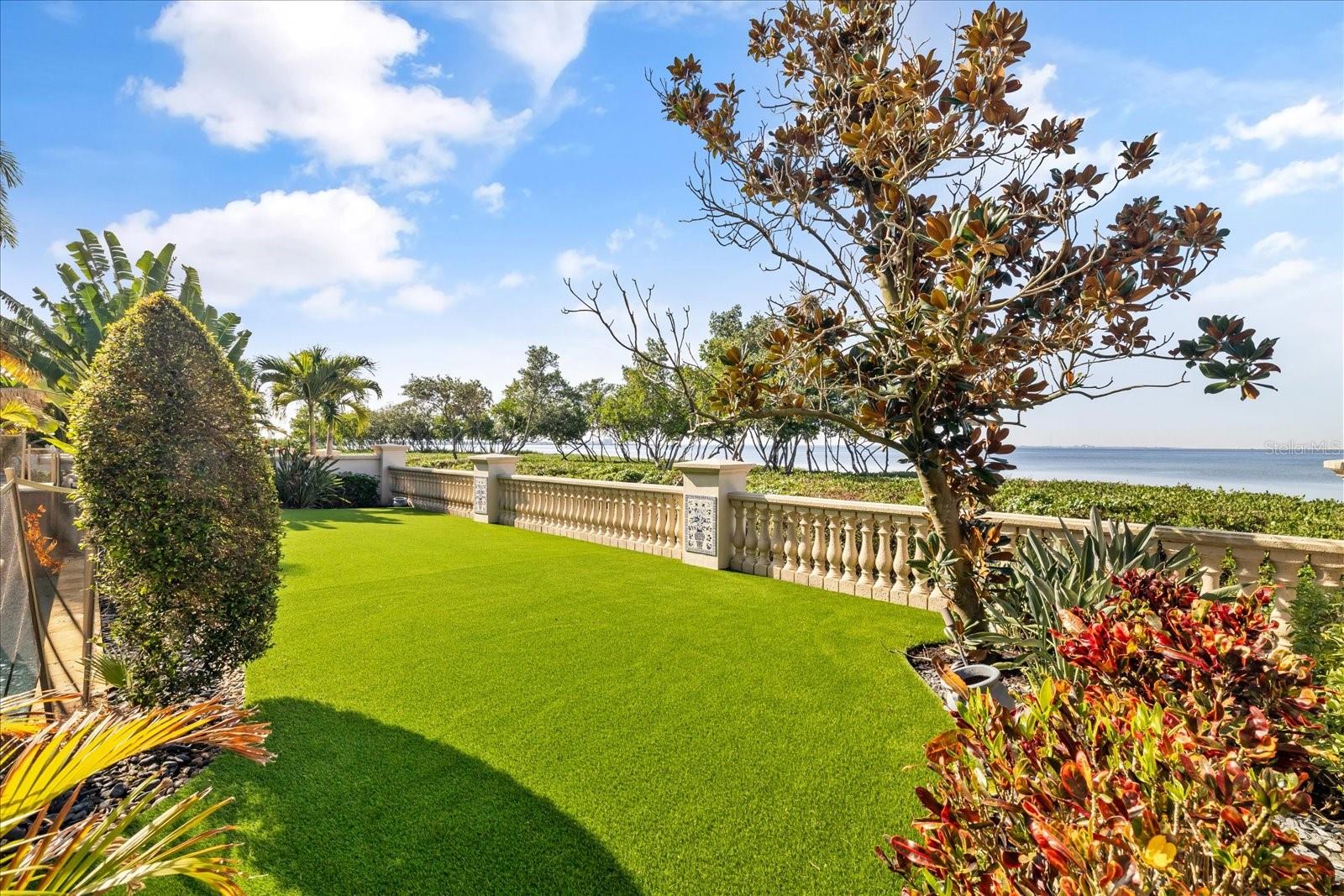 TB8456639 Property Photo