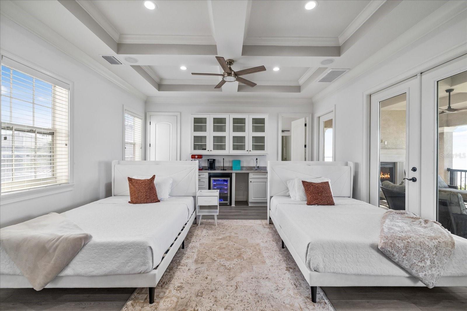 TB8456639 Property Photo