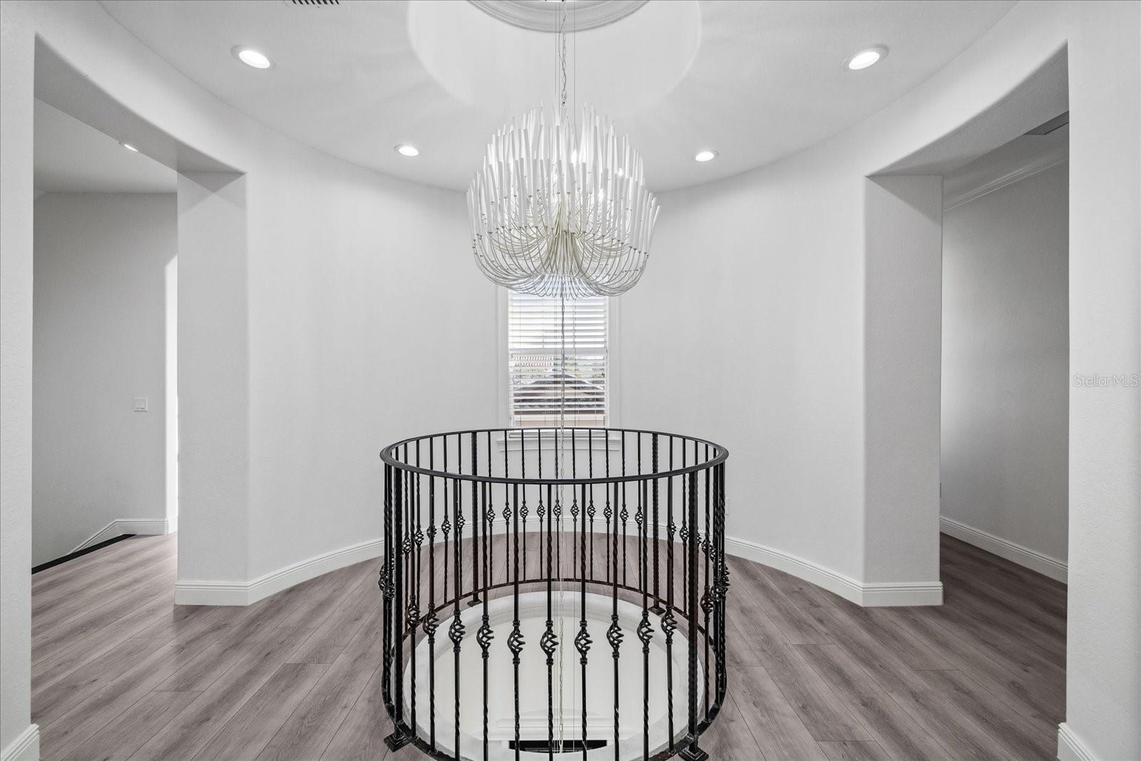 TB8456639 Property Photo