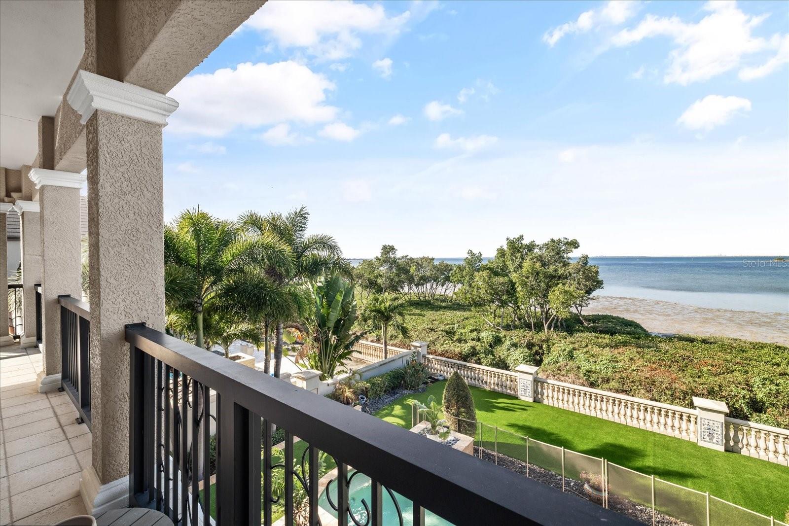 TB8456639 Property Photo