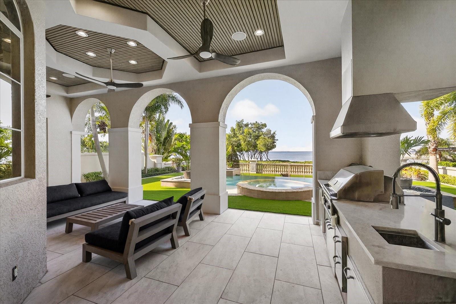 TB8456639 Property Photo