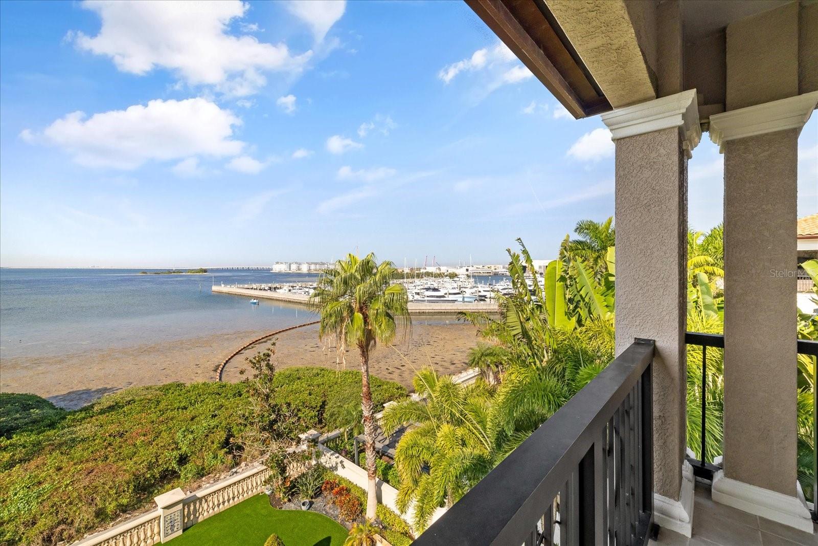 TB8456639 Property Photo