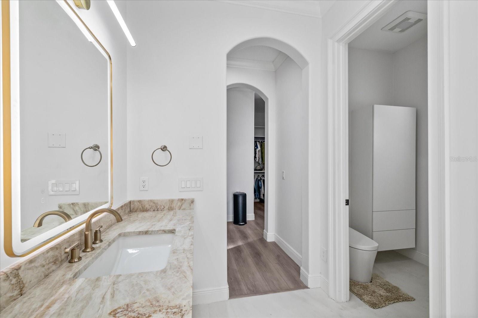 TB8456639 Property Photo