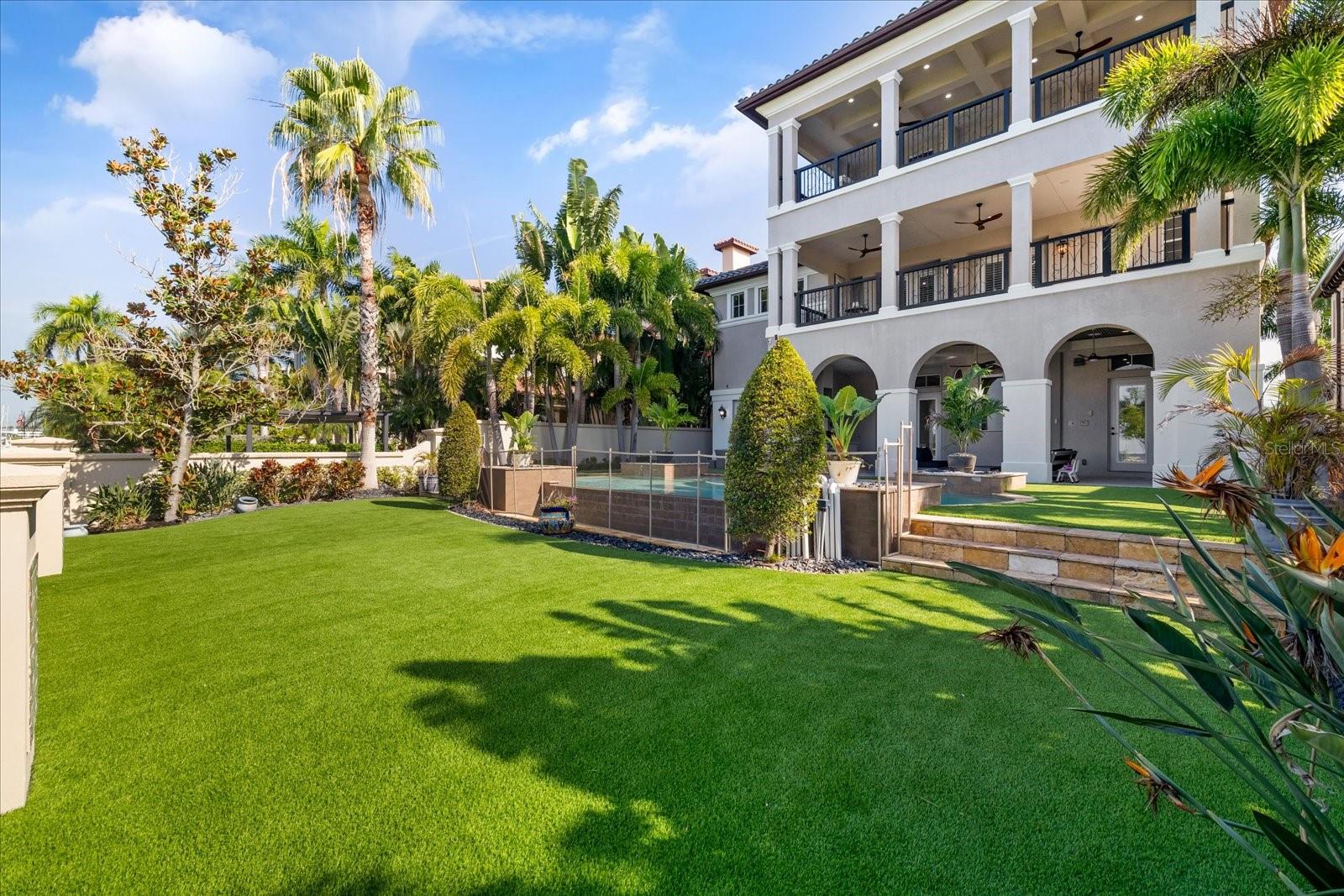 TB8456639 Property Photo