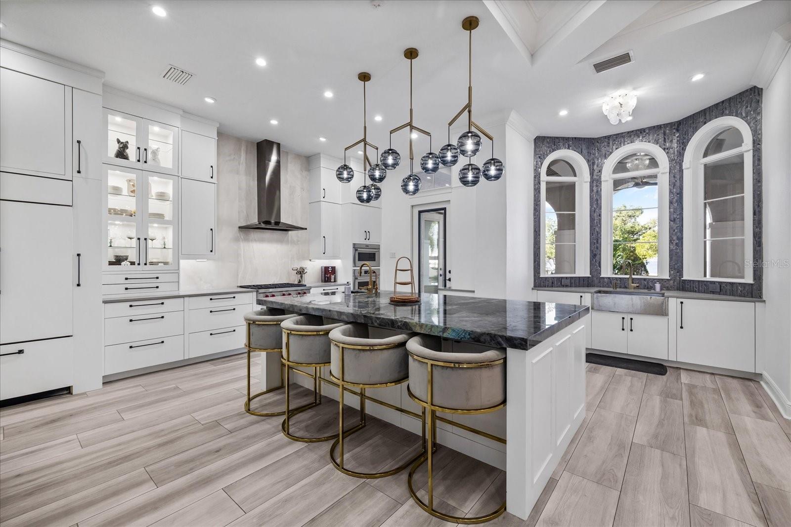 TB8456639 Property Photo