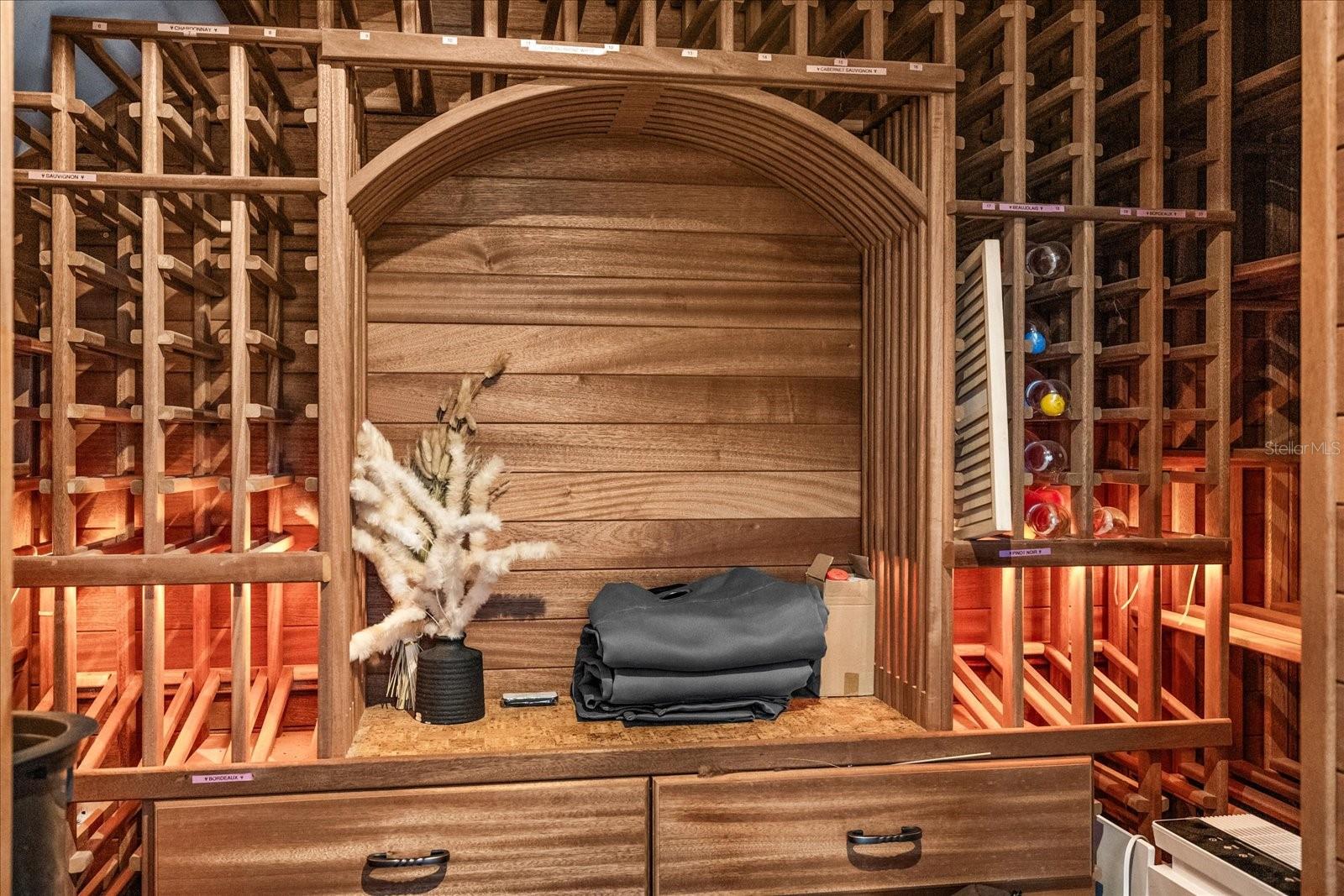 TB8456639 Property Photo