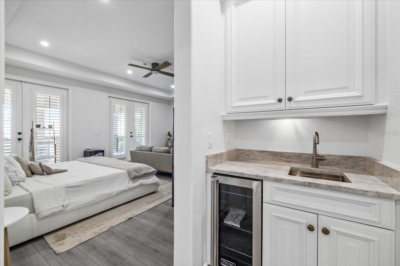 TB8456639 Property Photo