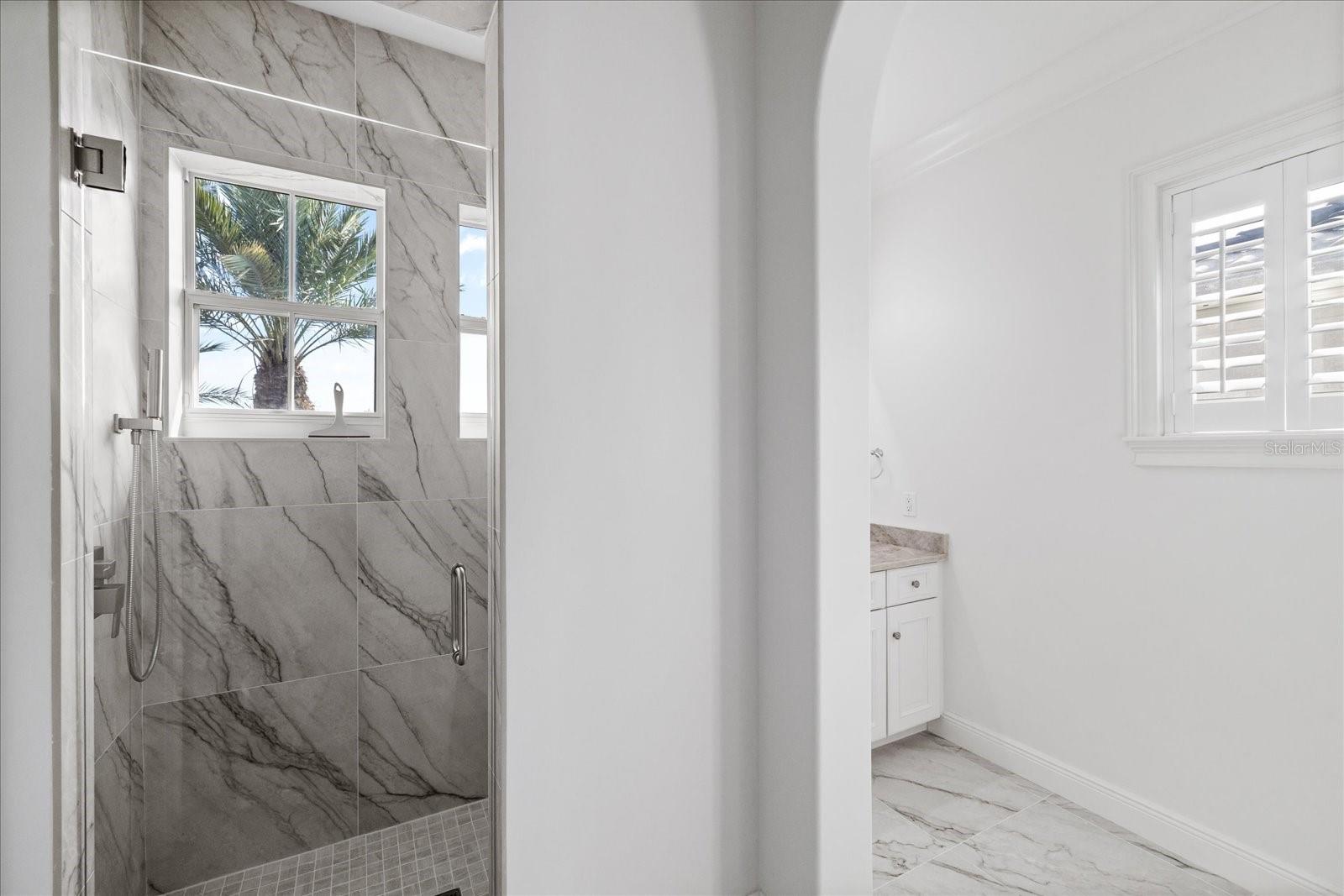 TB8456639 Property Photo