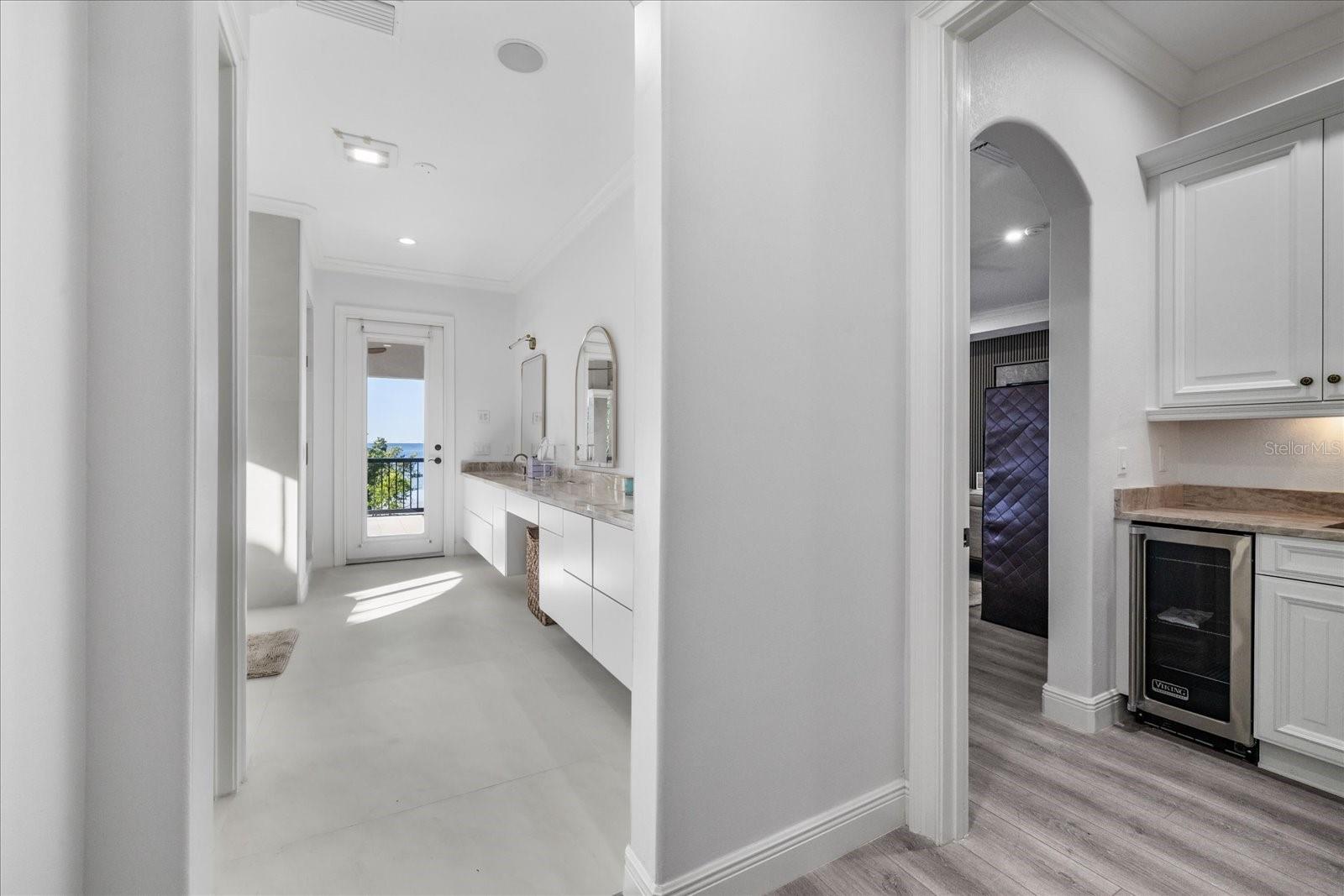 TB8456639 Property Photo