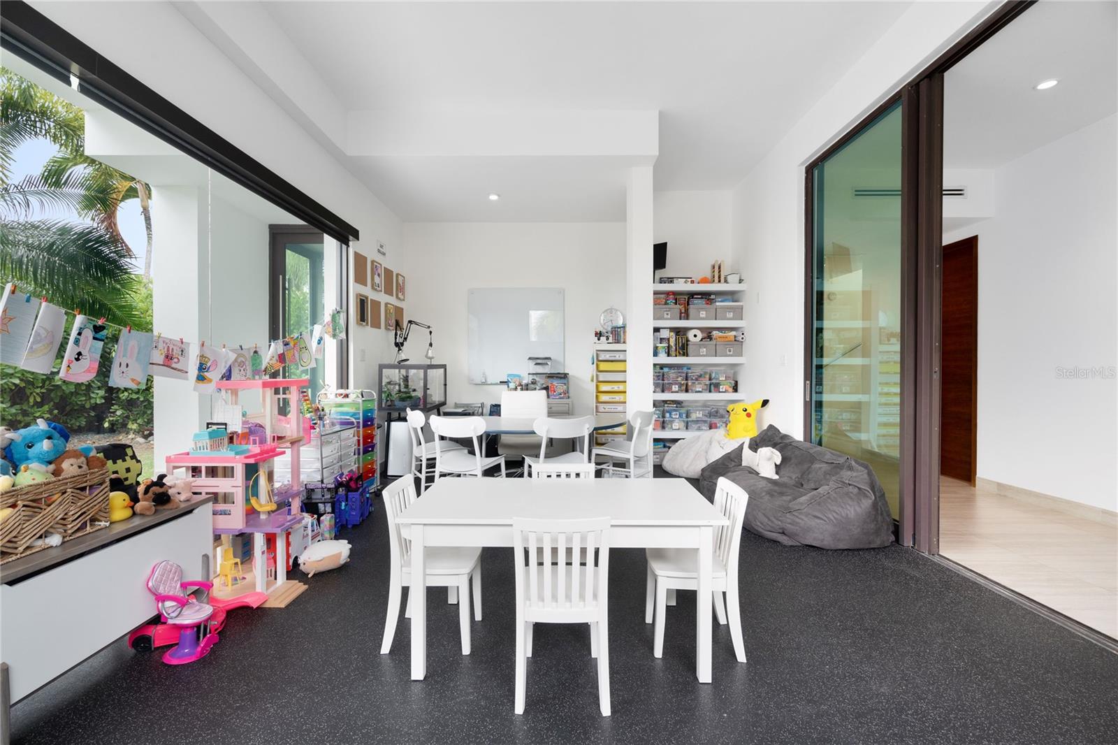 PR9118014 Property Photo