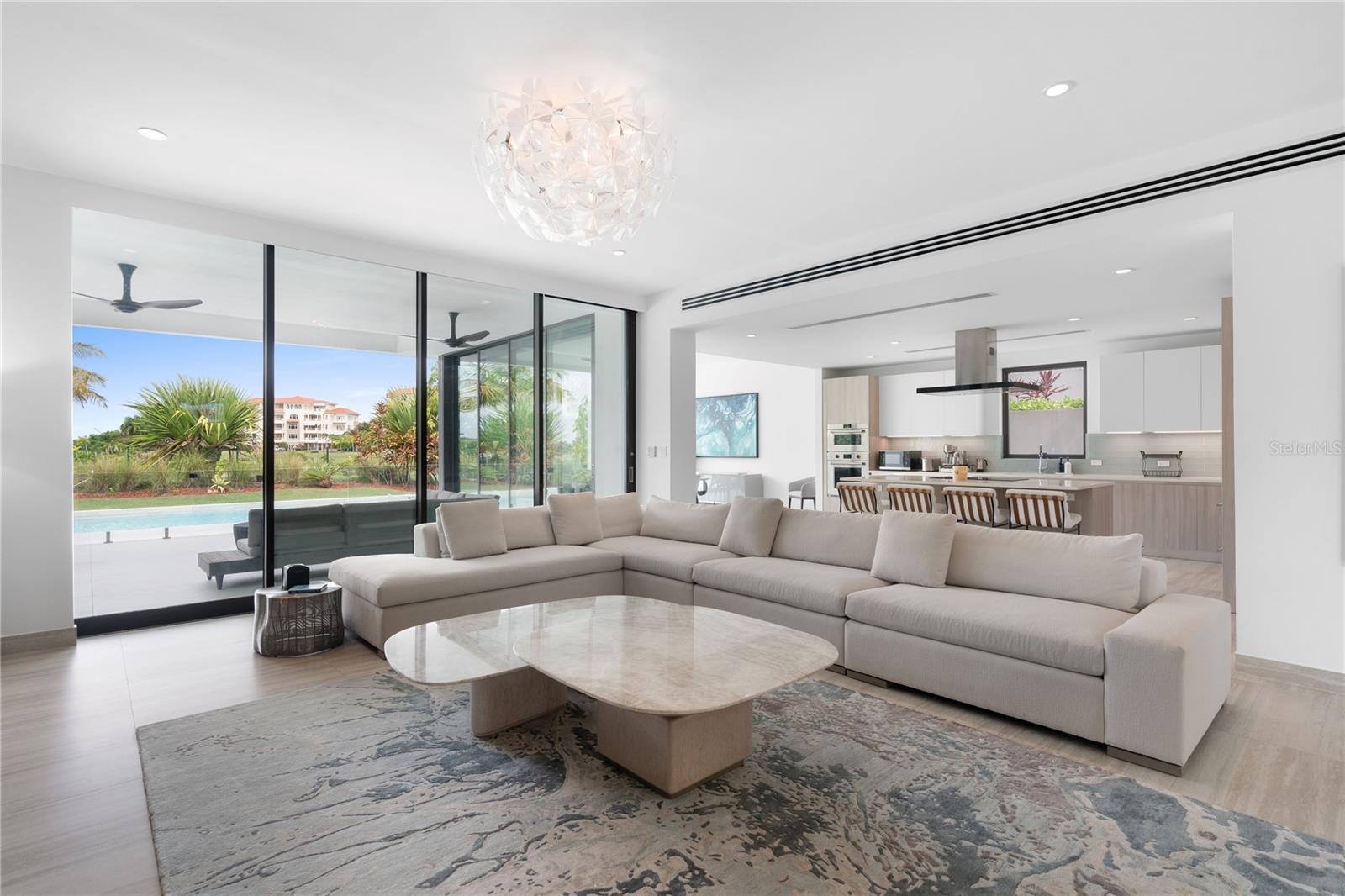 PR9118014 Property Photo