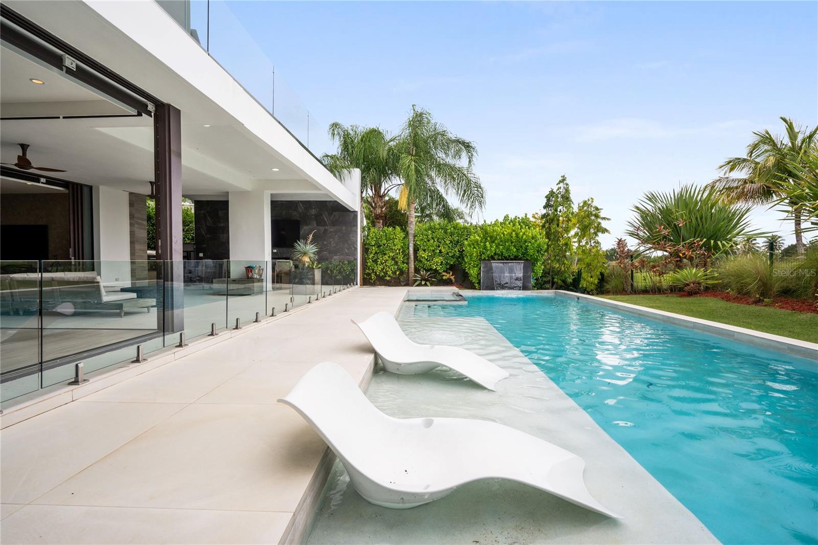 PR9118014 Property Photo