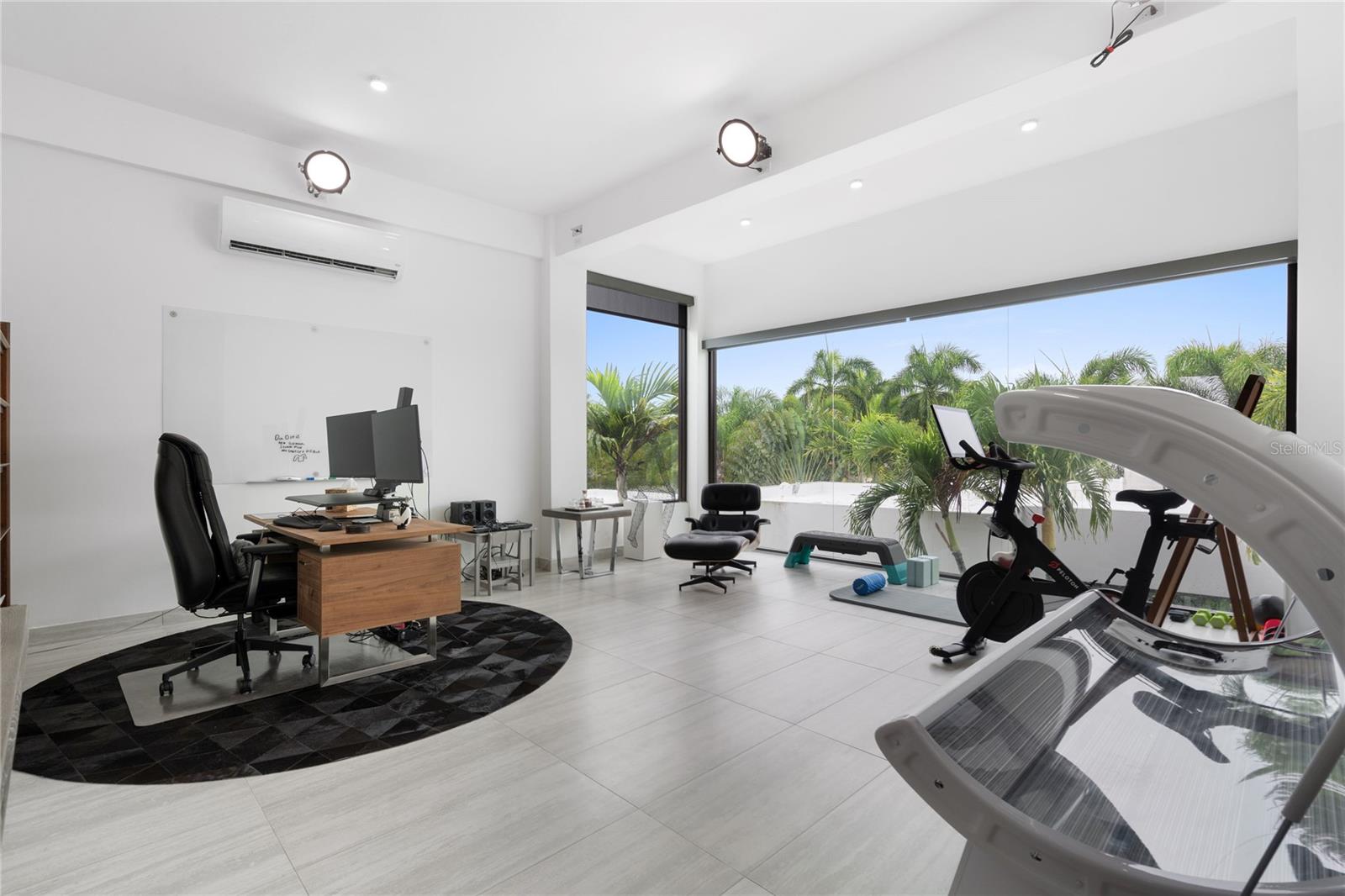 PR9118014 Property Photo