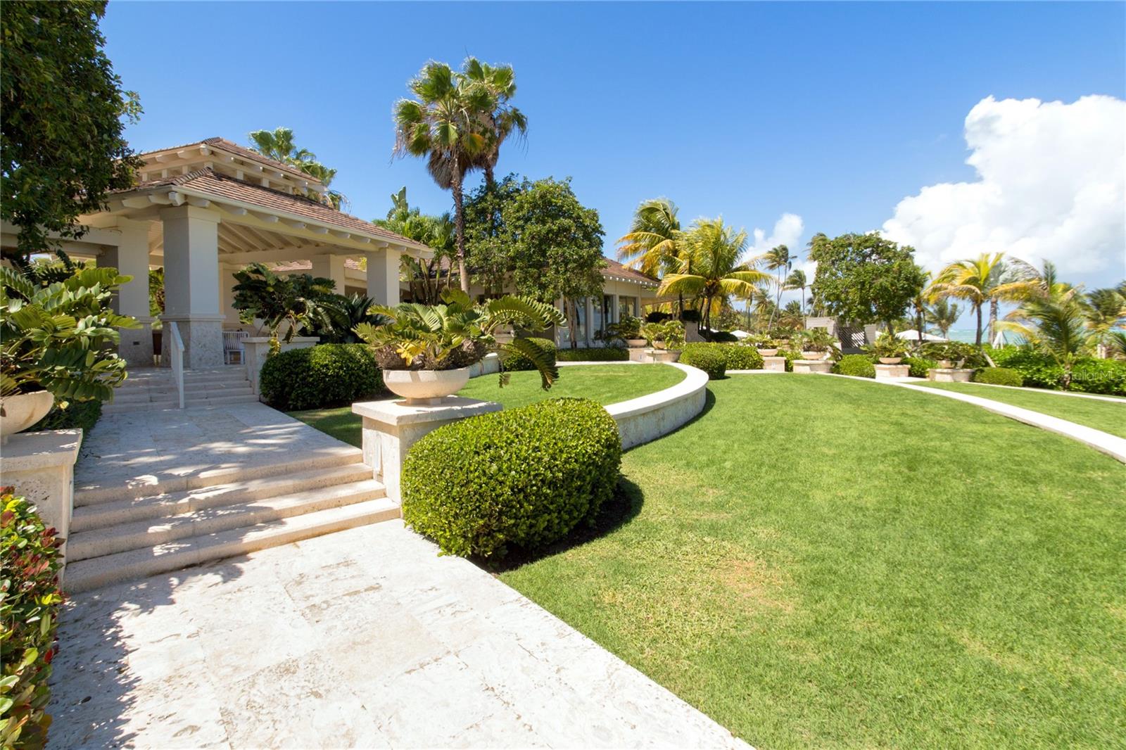 PR9118015 Property Photo