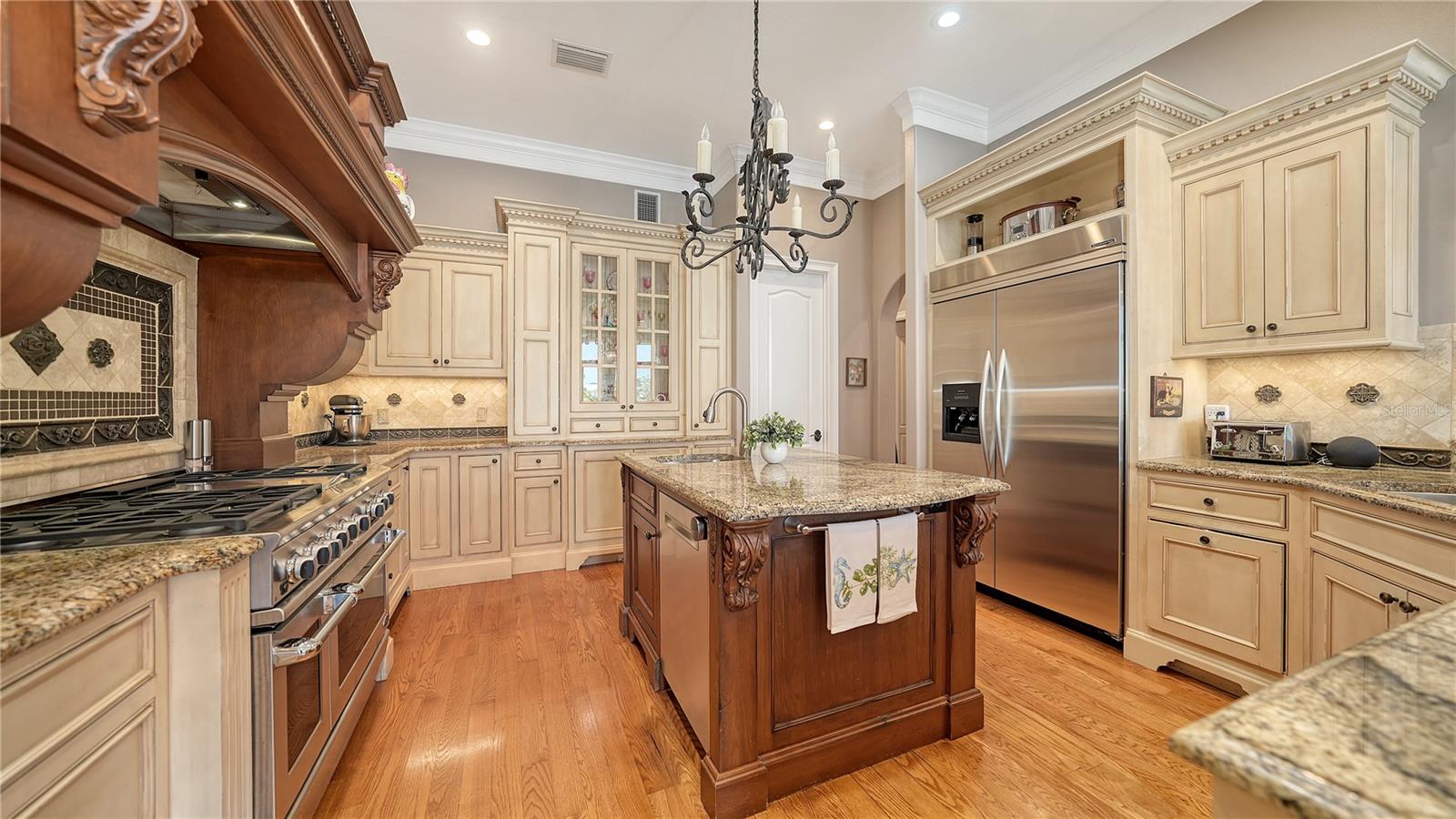 A4675380 Property Photo