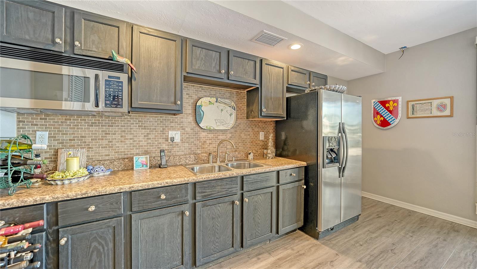 A4675380 Property Photo