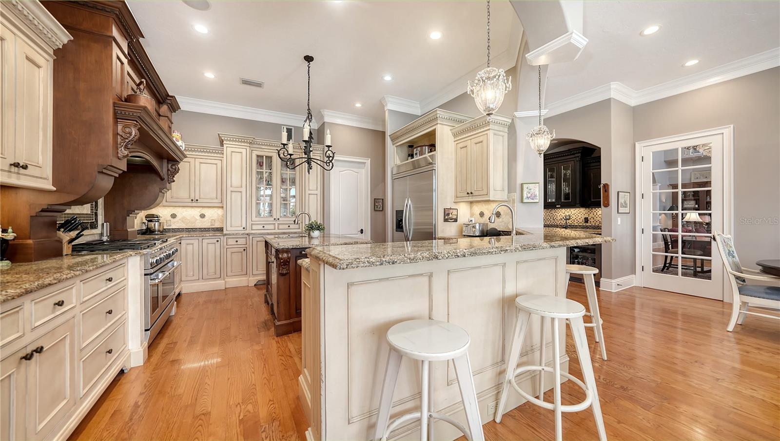 A4675380 Property Photo