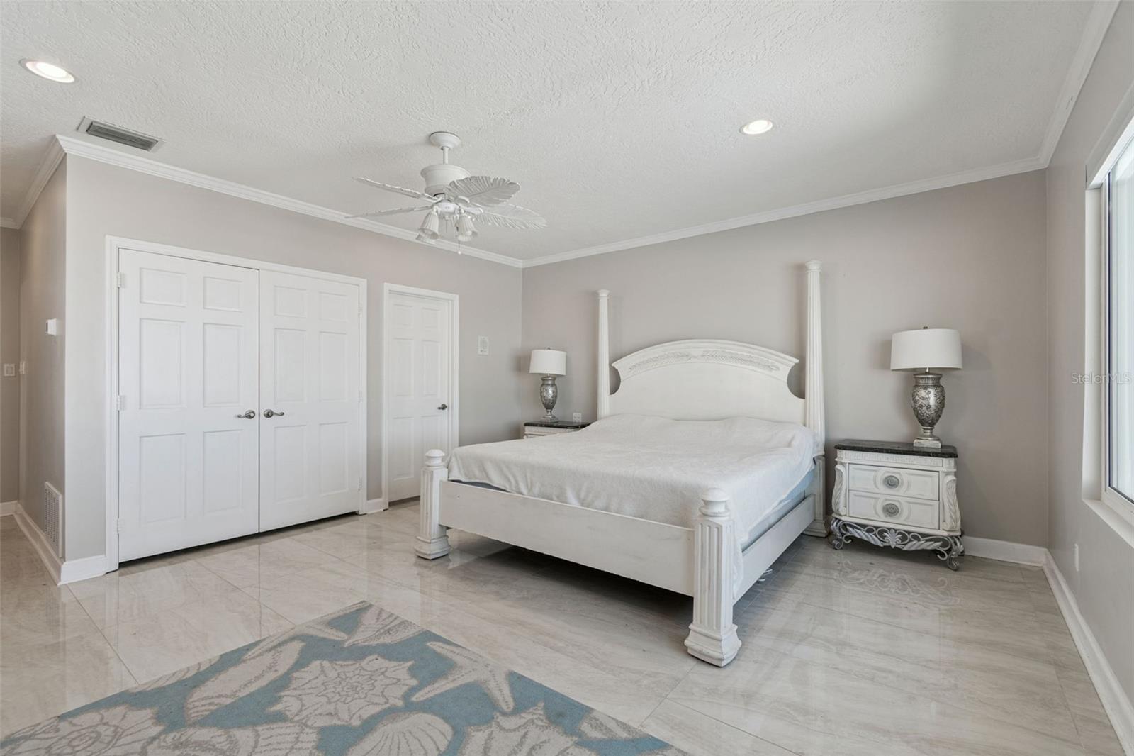 TB8456706 Property Photo