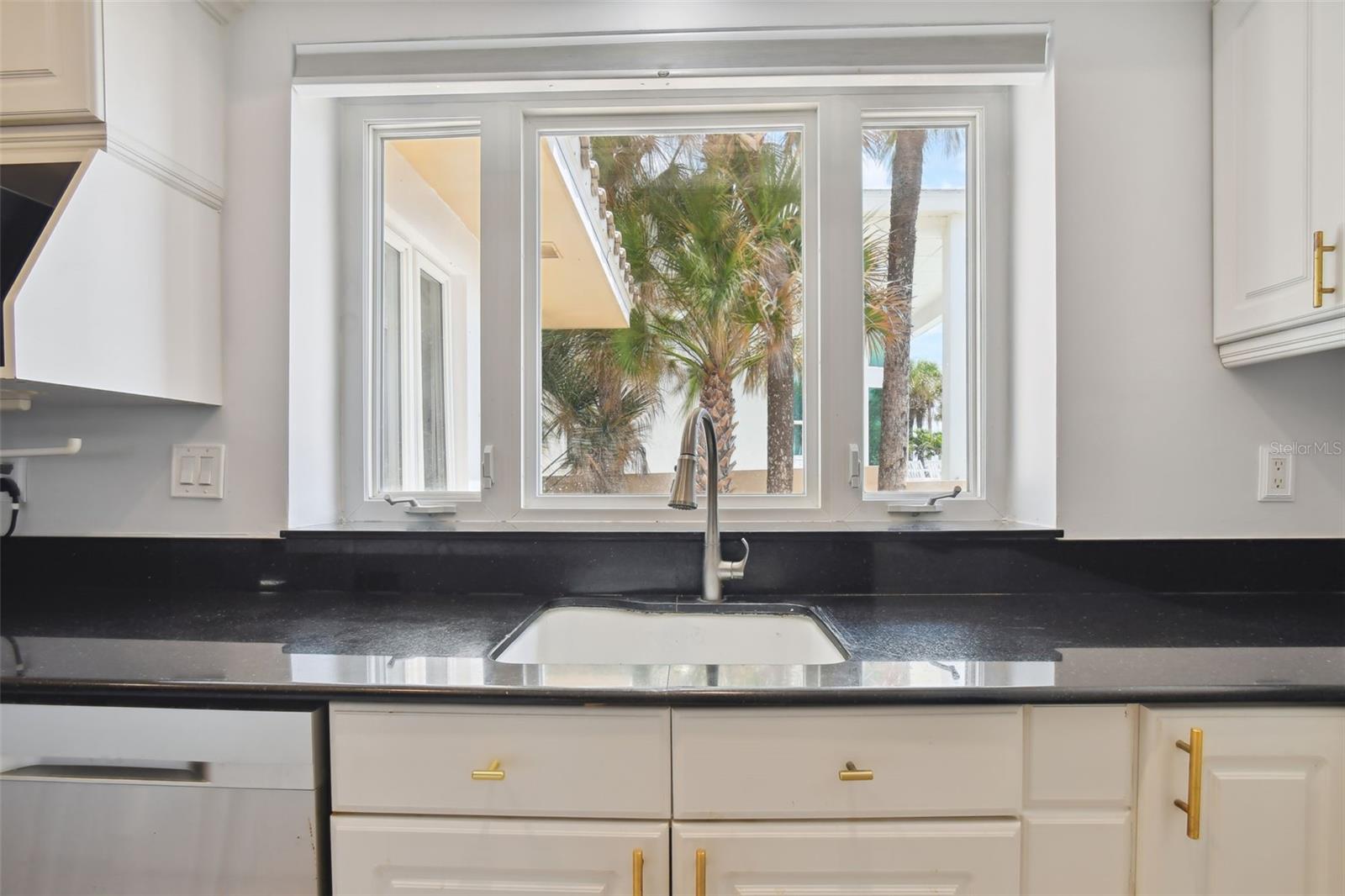 TB8456706 Property Photo