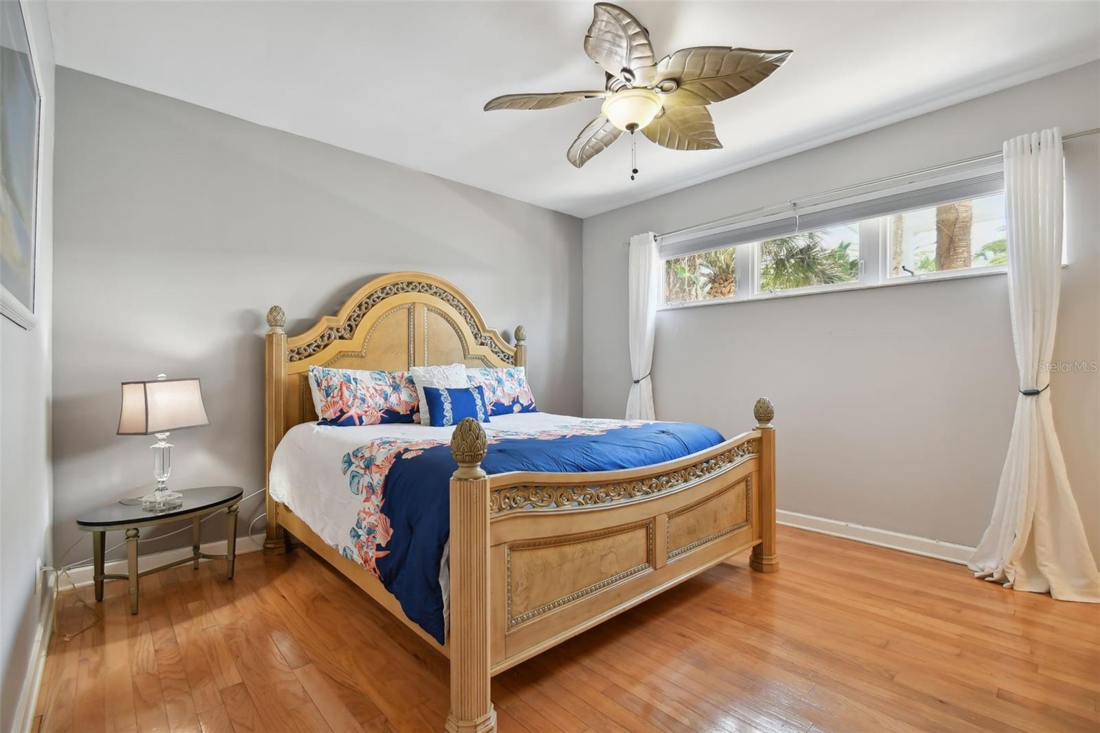 TB8456706 Property Photo