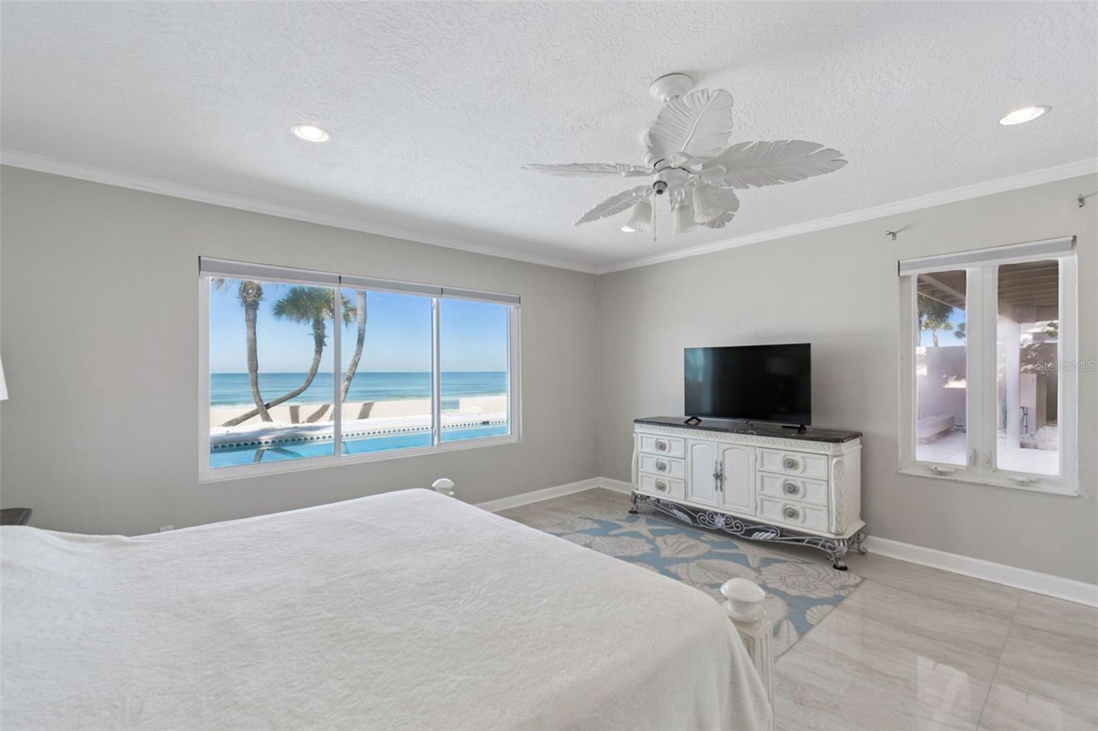 TB8456706 Property Photo