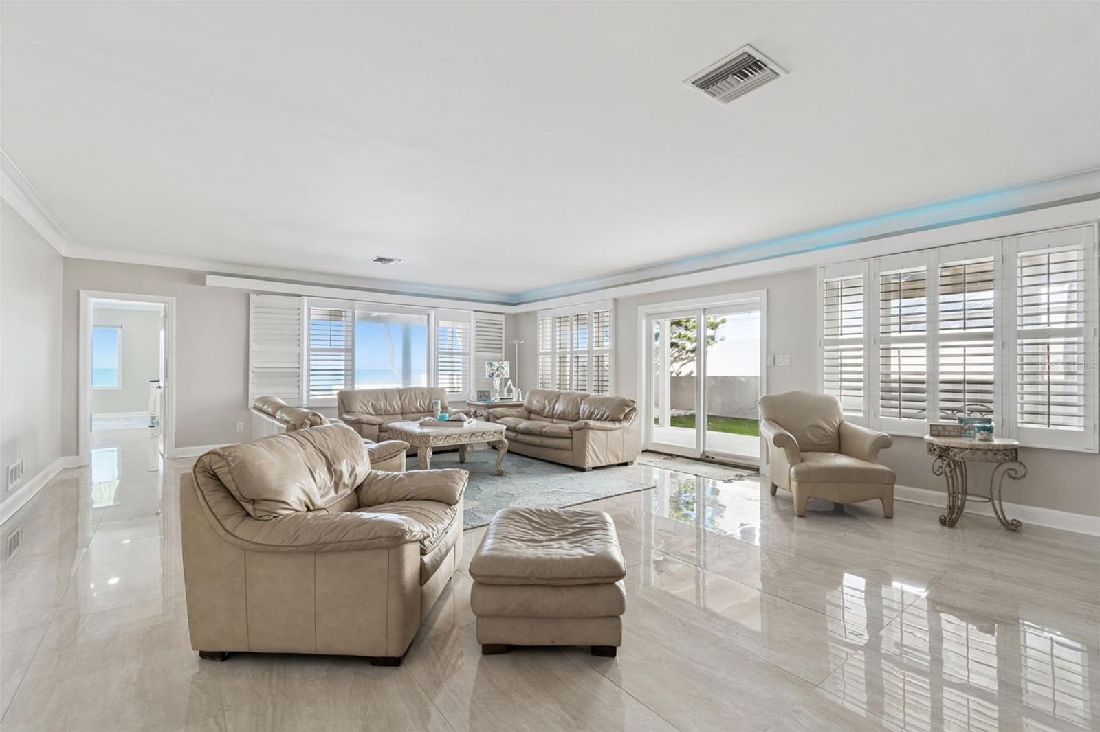 TB8456706 Property Photo