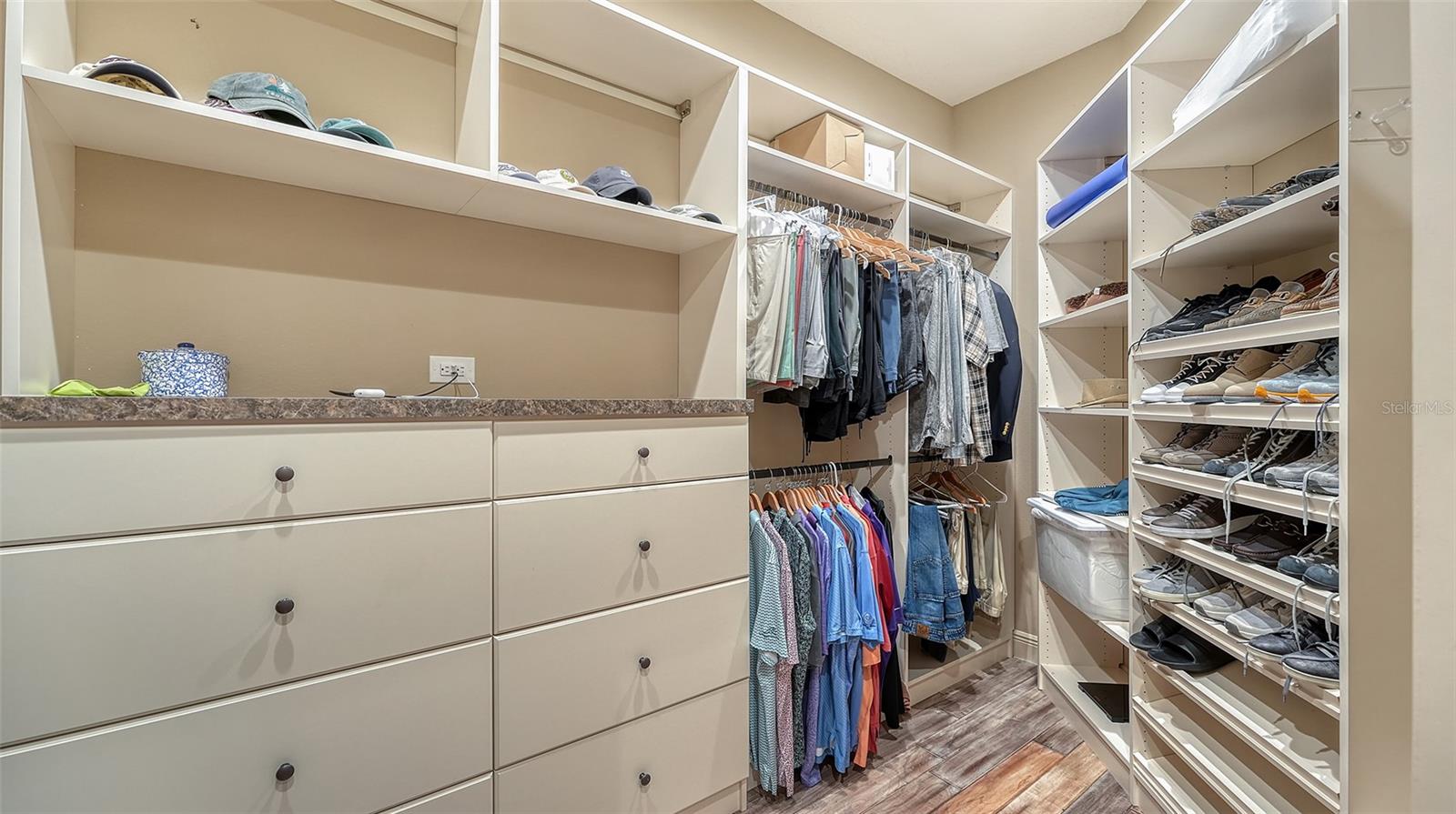 A4675399 Property Photo