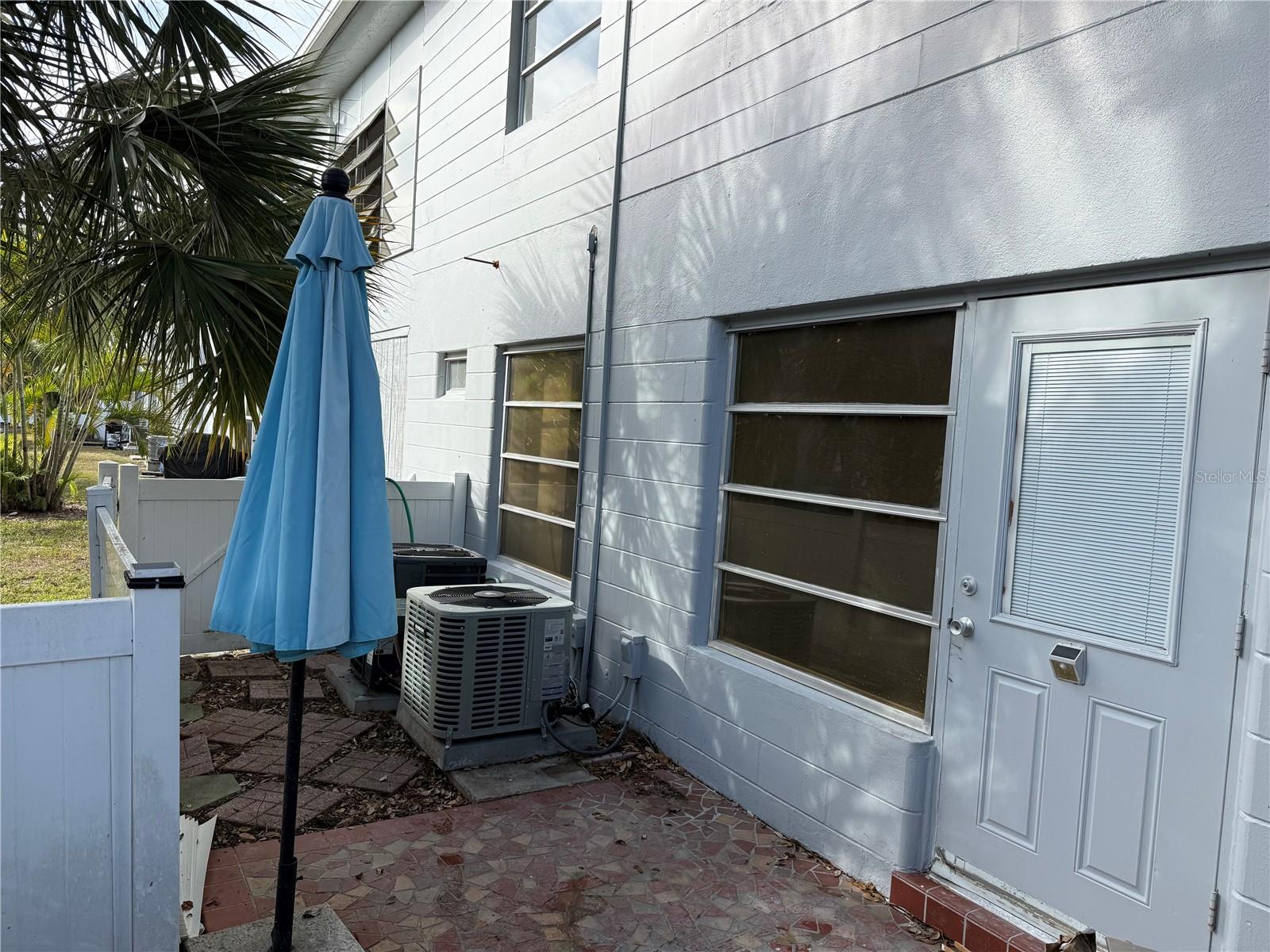 TB8456751 Property Photo