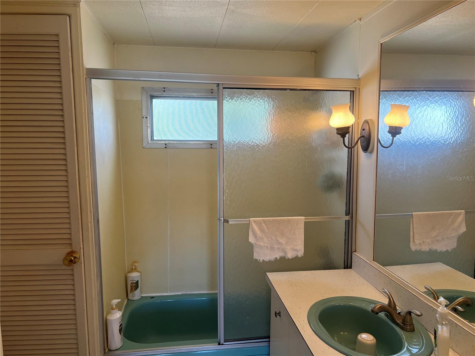 N6141948 Property Photo