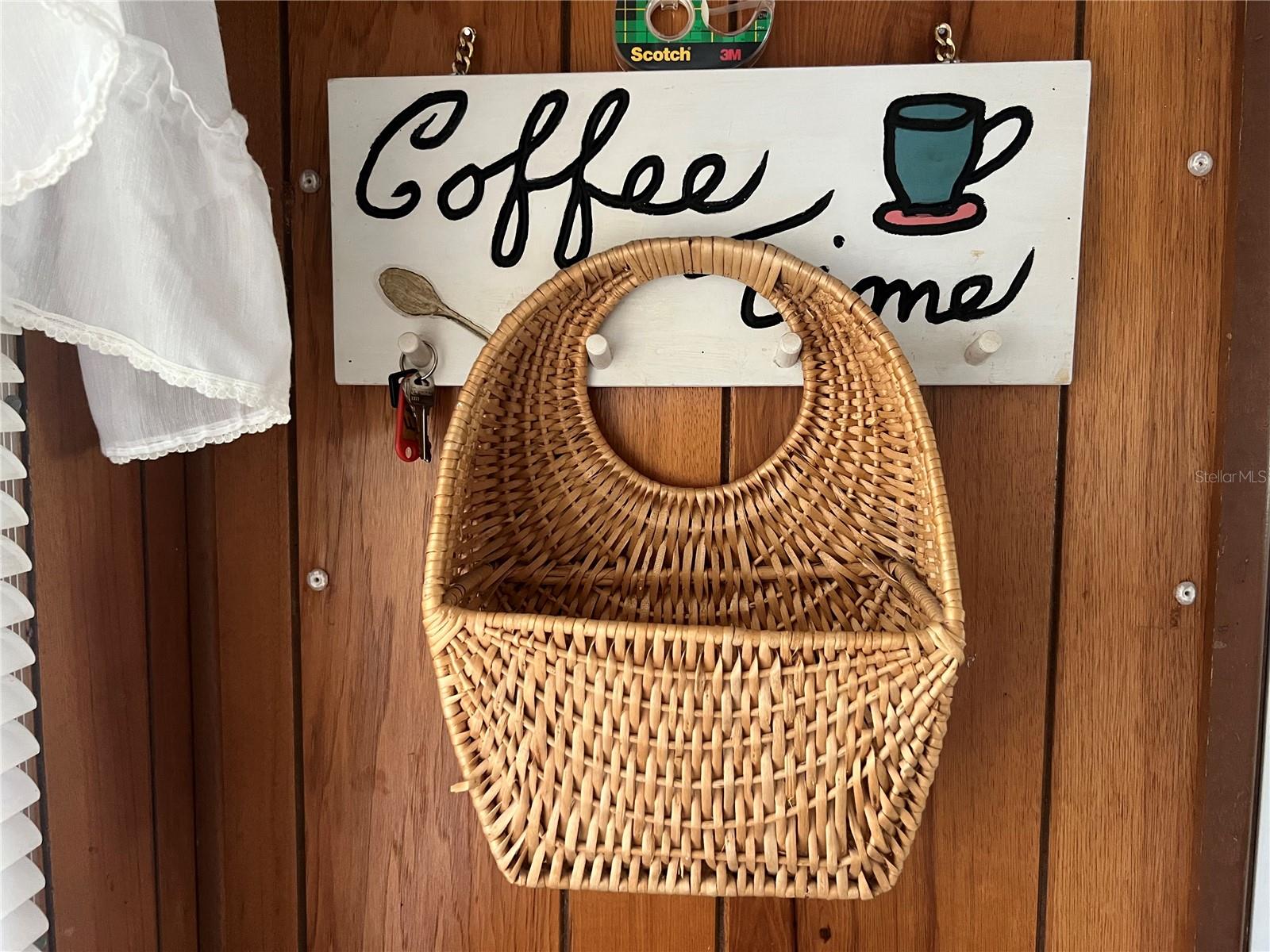 N6141948 Property Photo