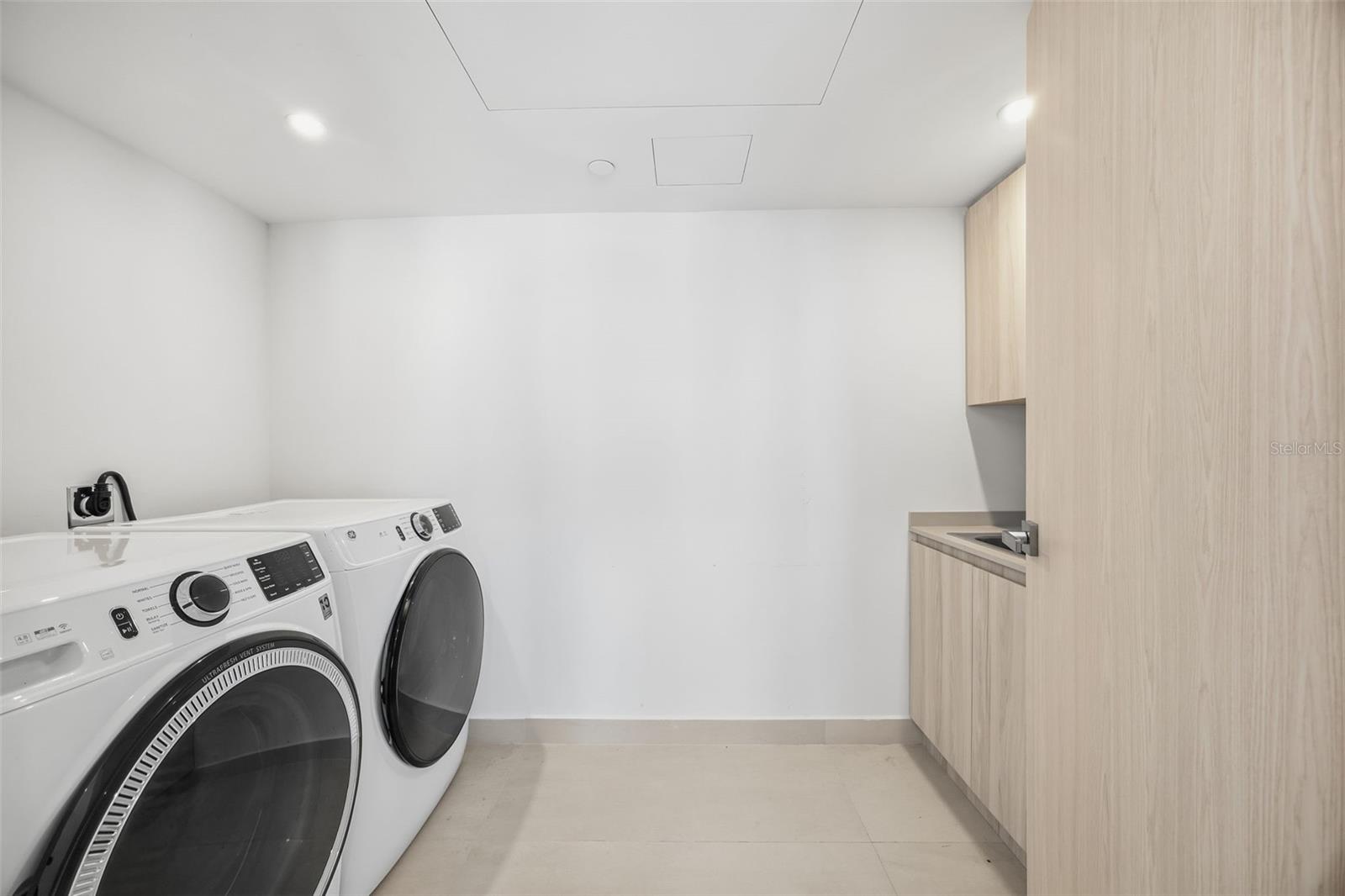 PR9118024 Property Photo