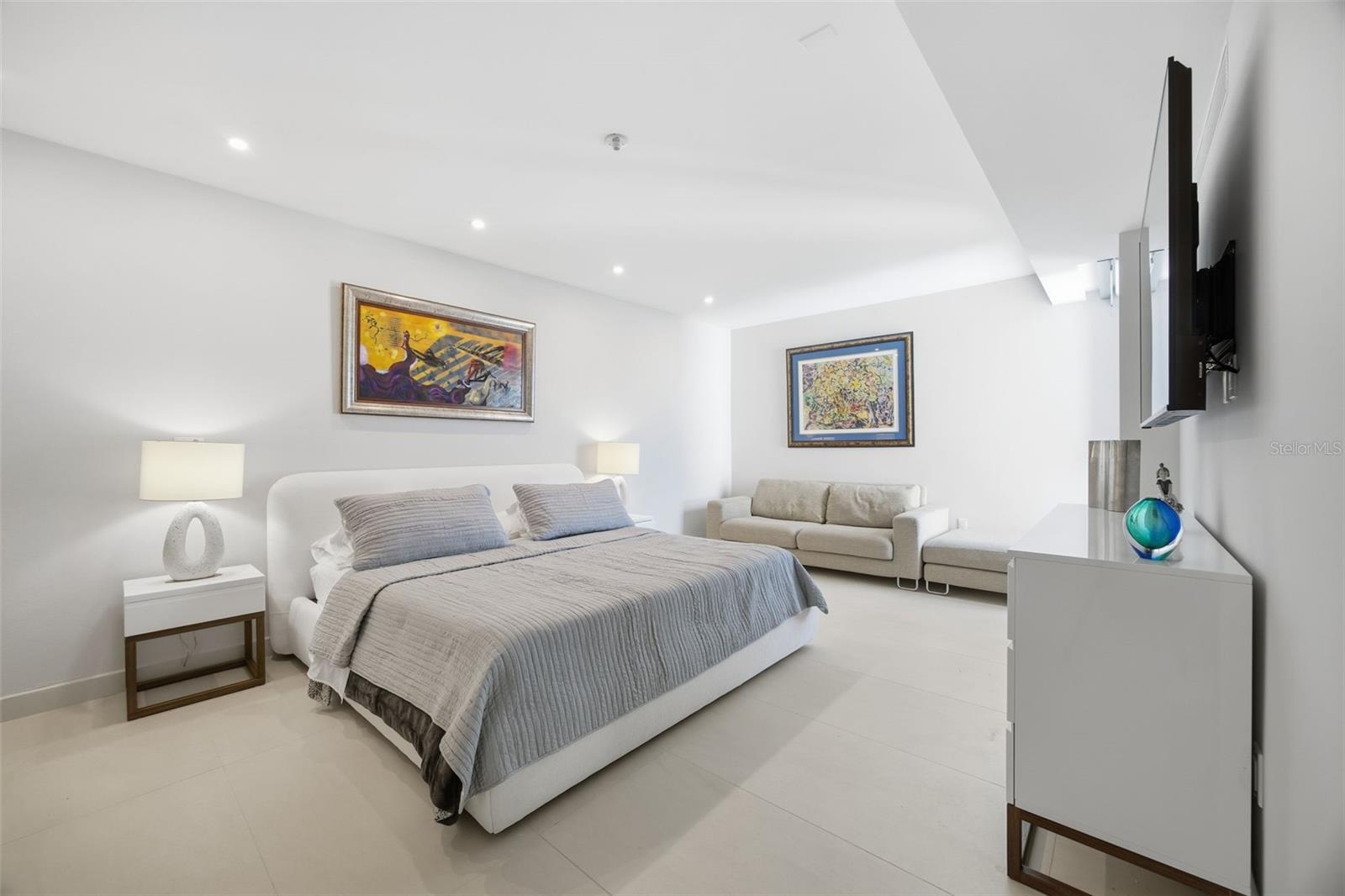 PR9118024 Property Photo