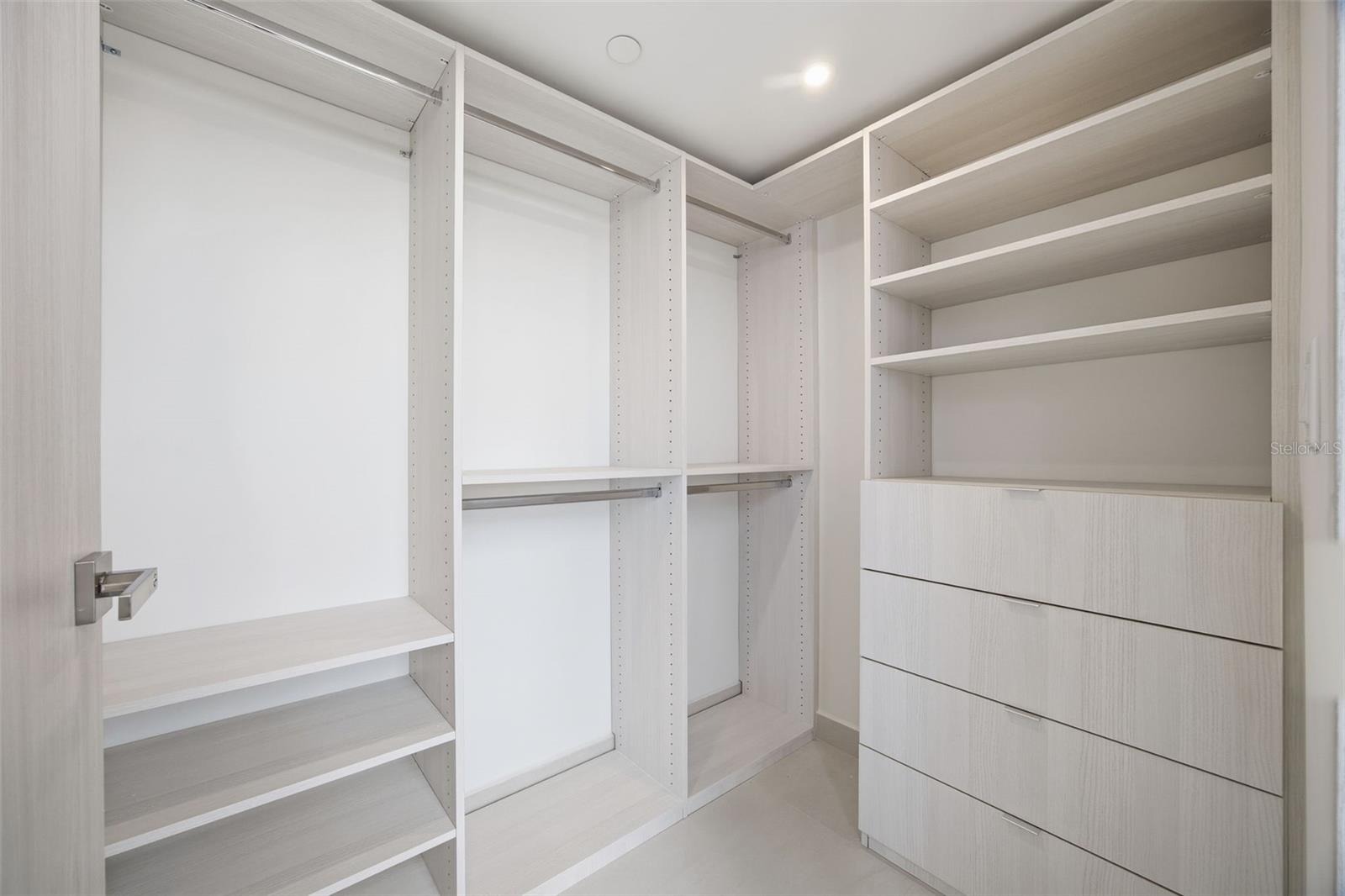 PR9118024 Property Photo