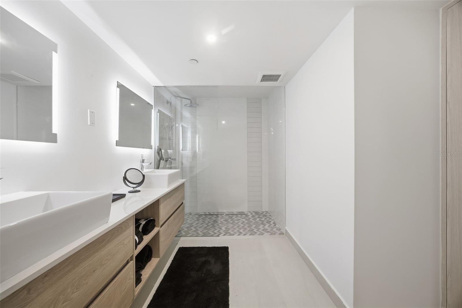 PR9118024 Property Photo