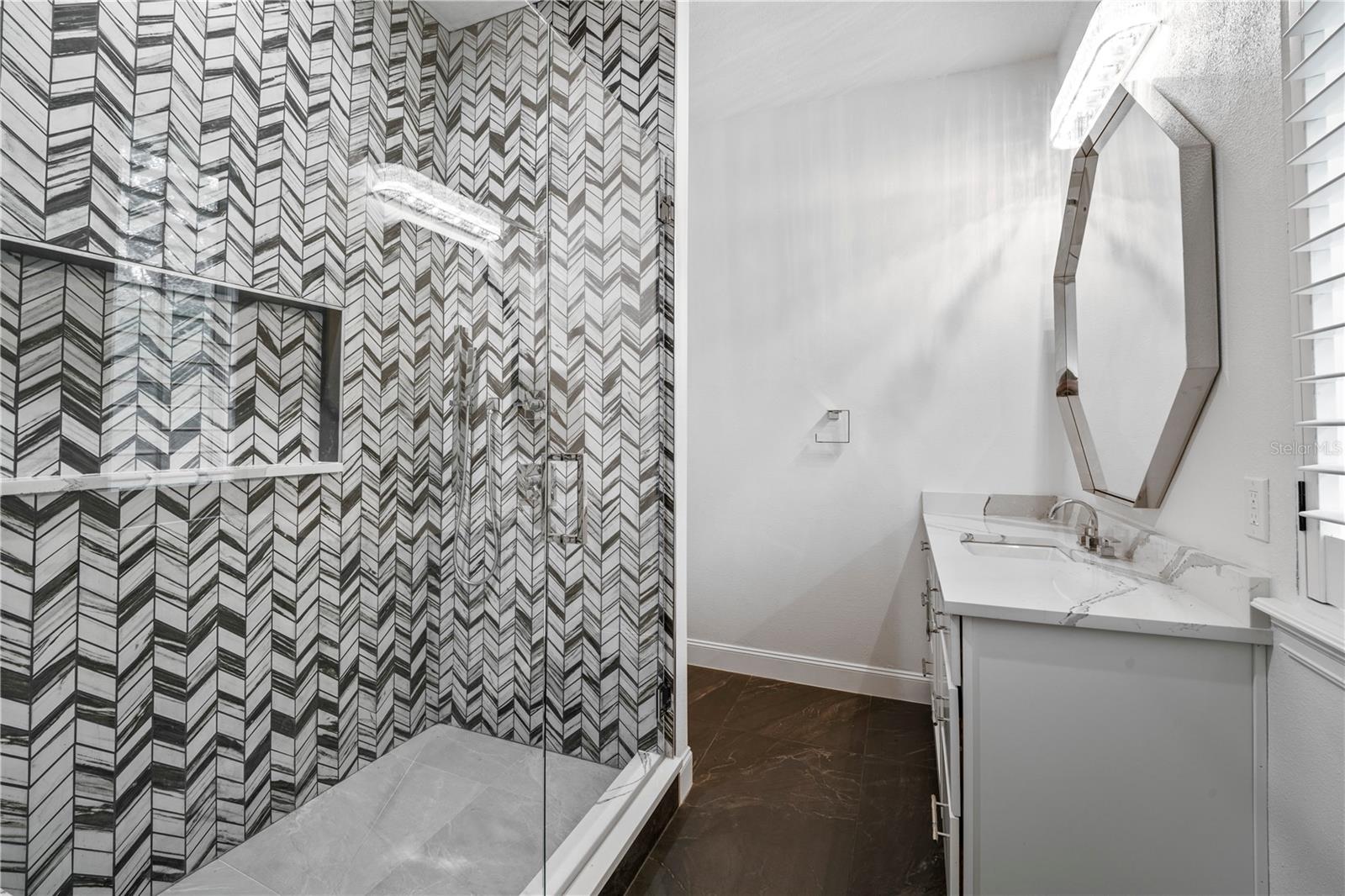 S5140304 Property Photo