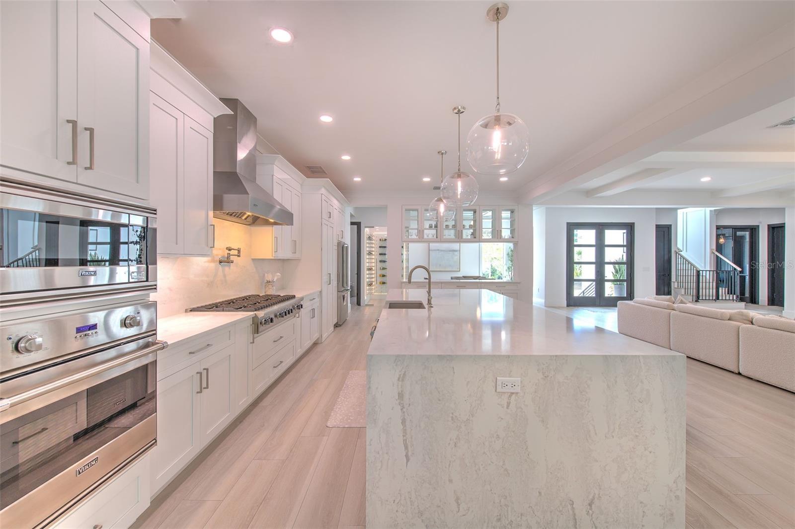 TB8456819 Property Photo