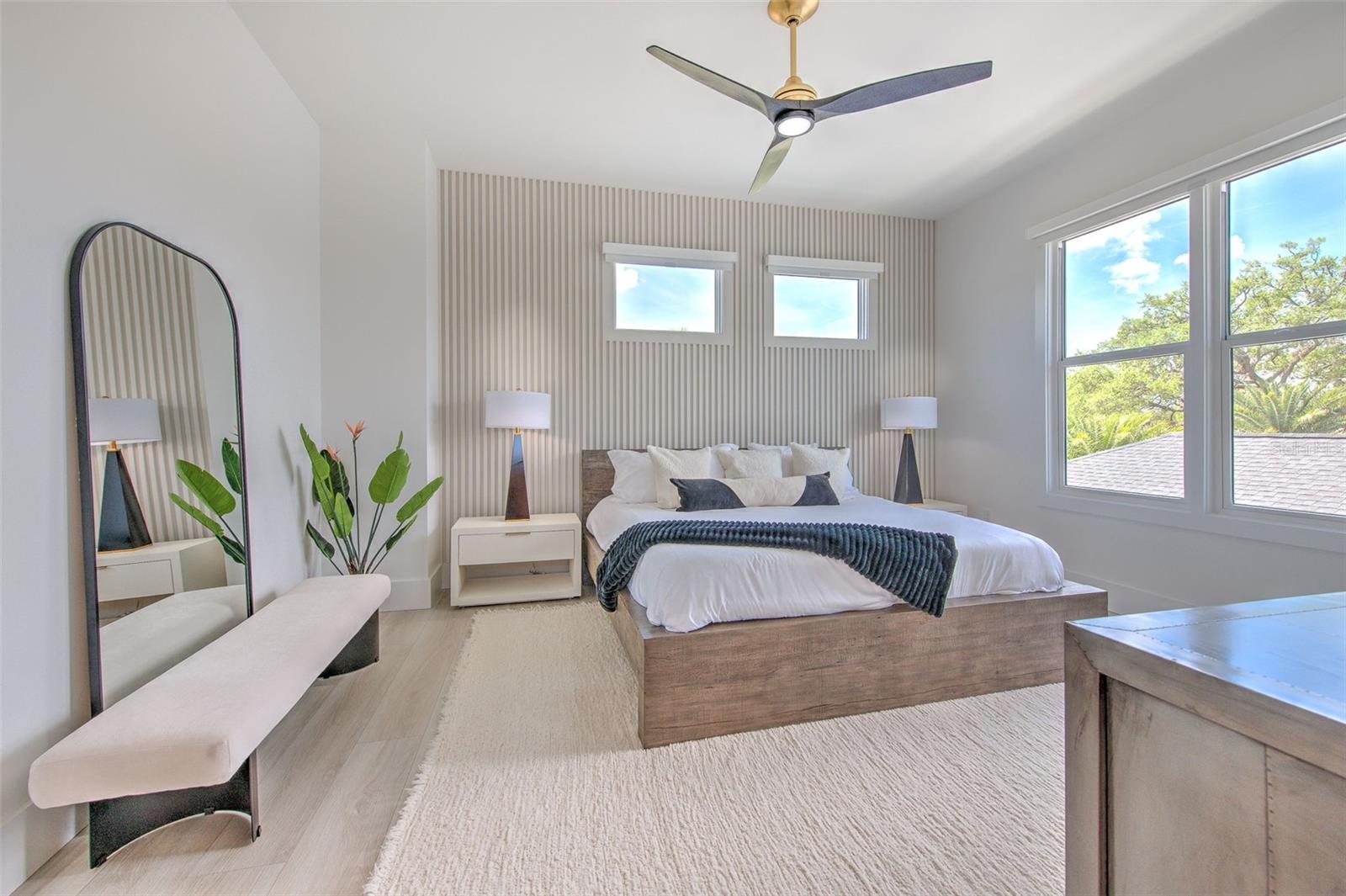 TB8456819 Property Photo